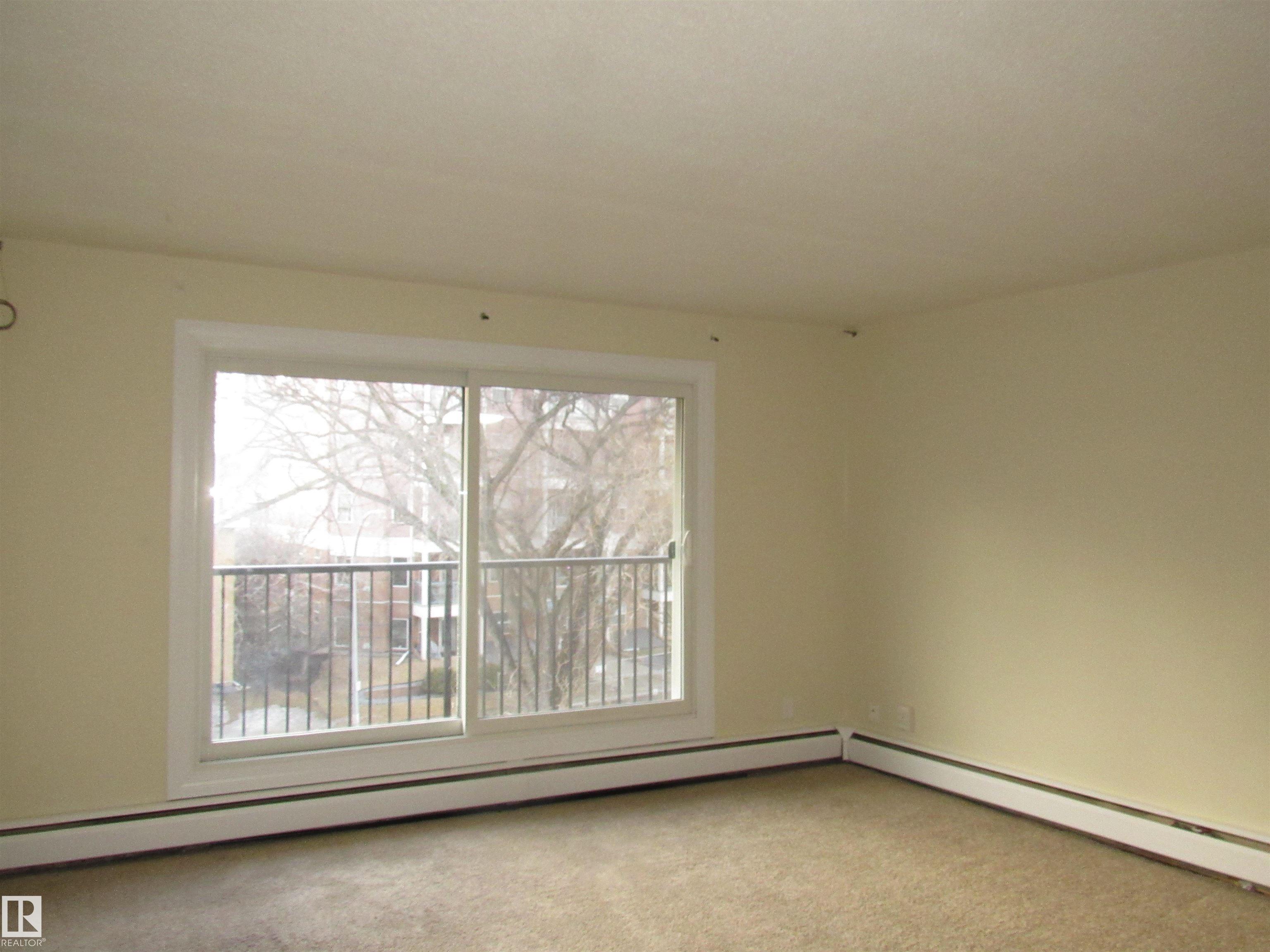 Photo 10 at 404 - 10335 117 Street NW, Wîhkwêntôwin, Edmonton