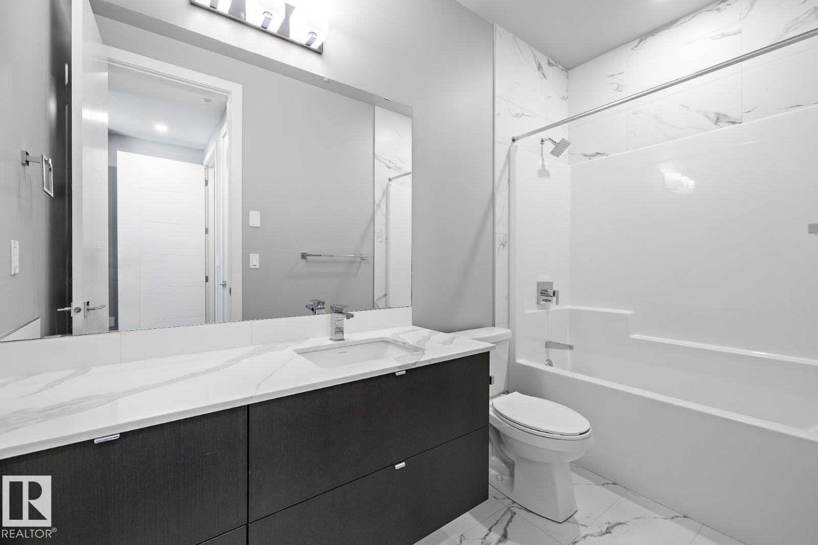 Picture for 9922 111 ST NW