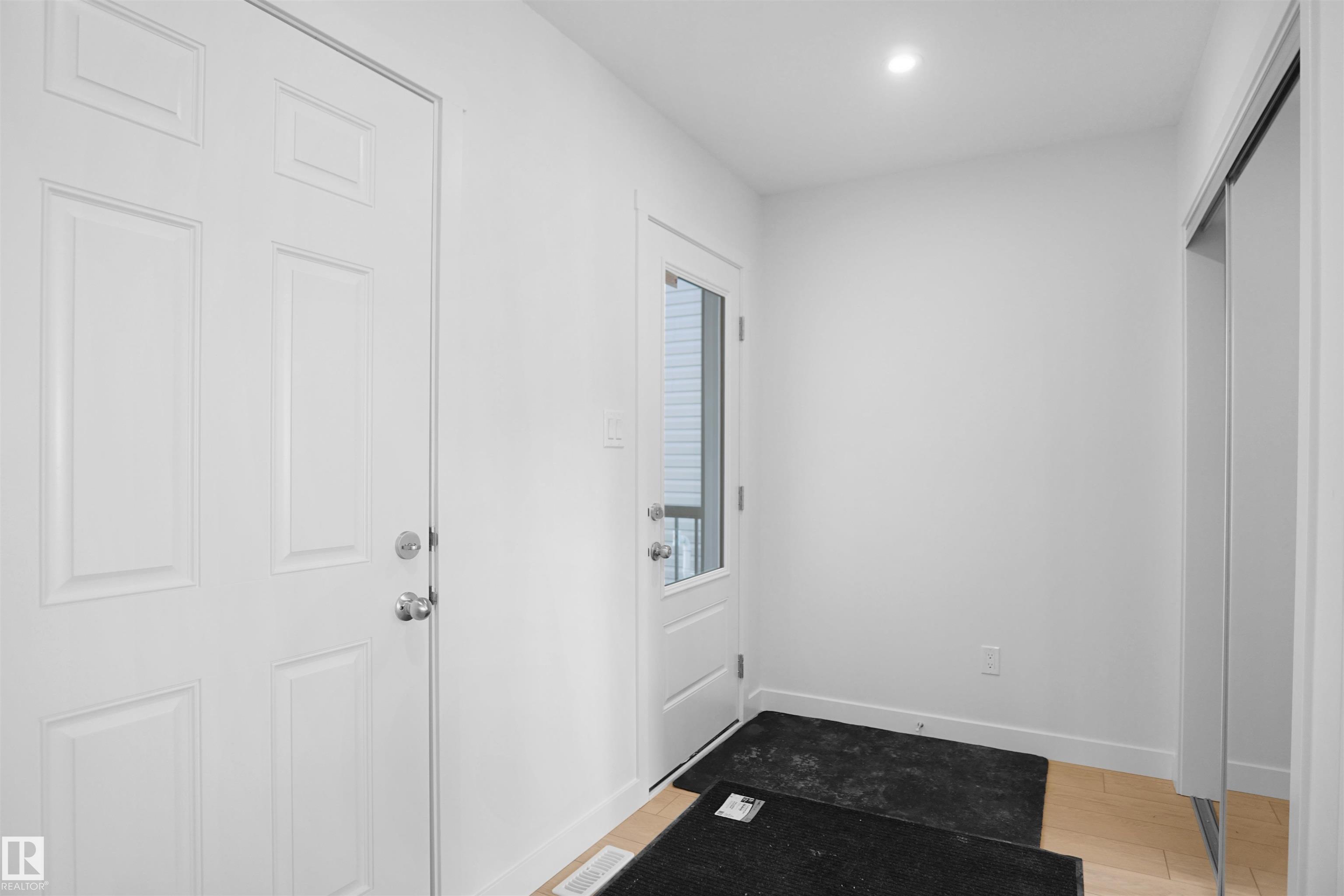 Picture for 644 176 AV NE