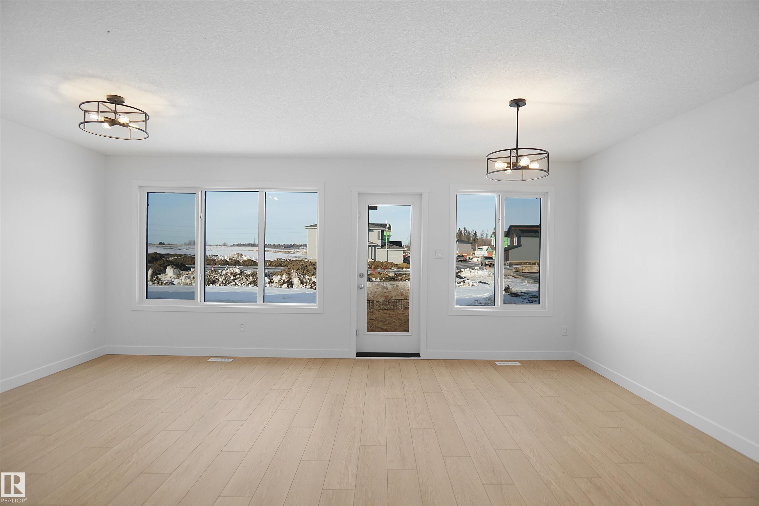 Picture for 644 176 AV NE