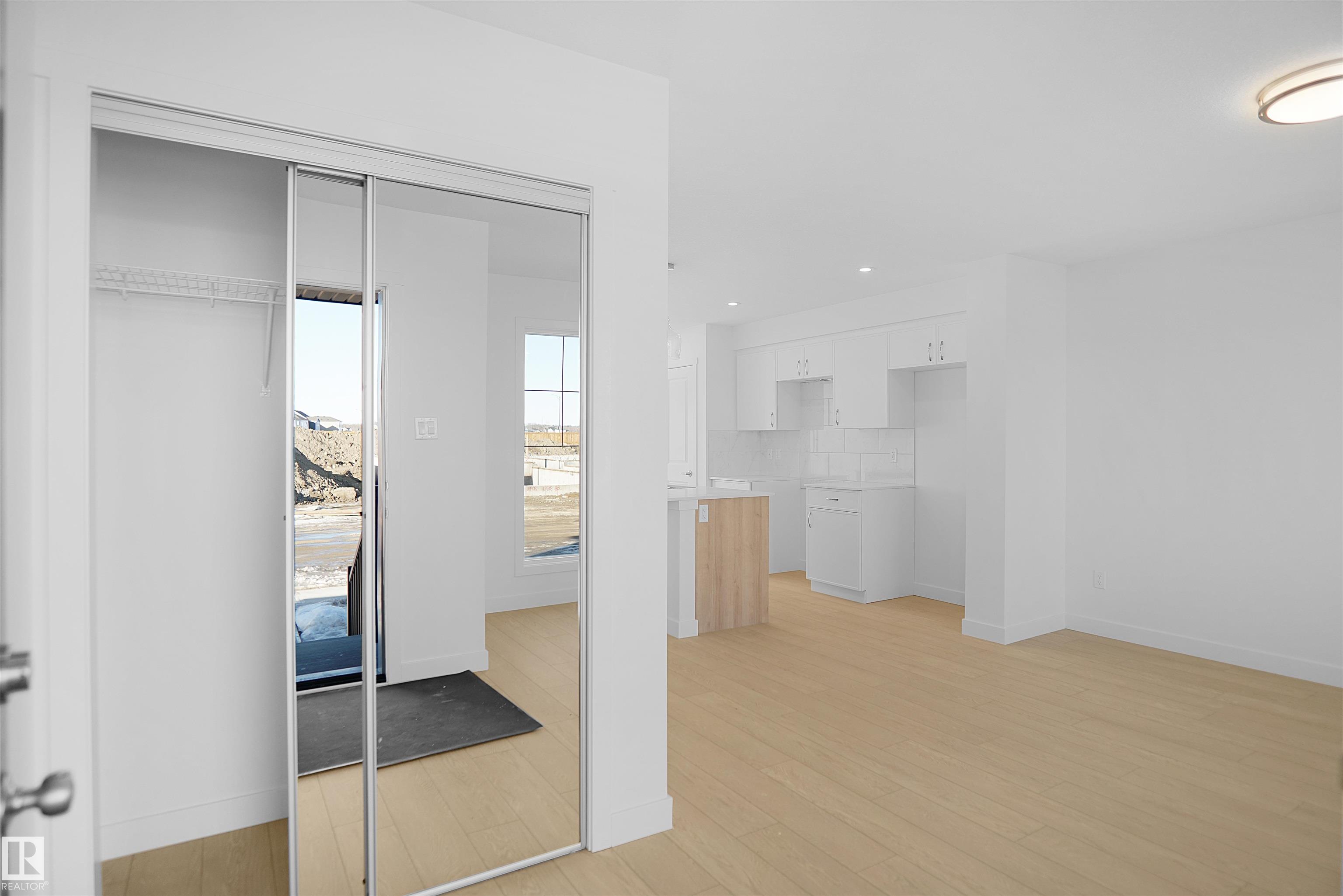 Picture for 20911 16 AV NW