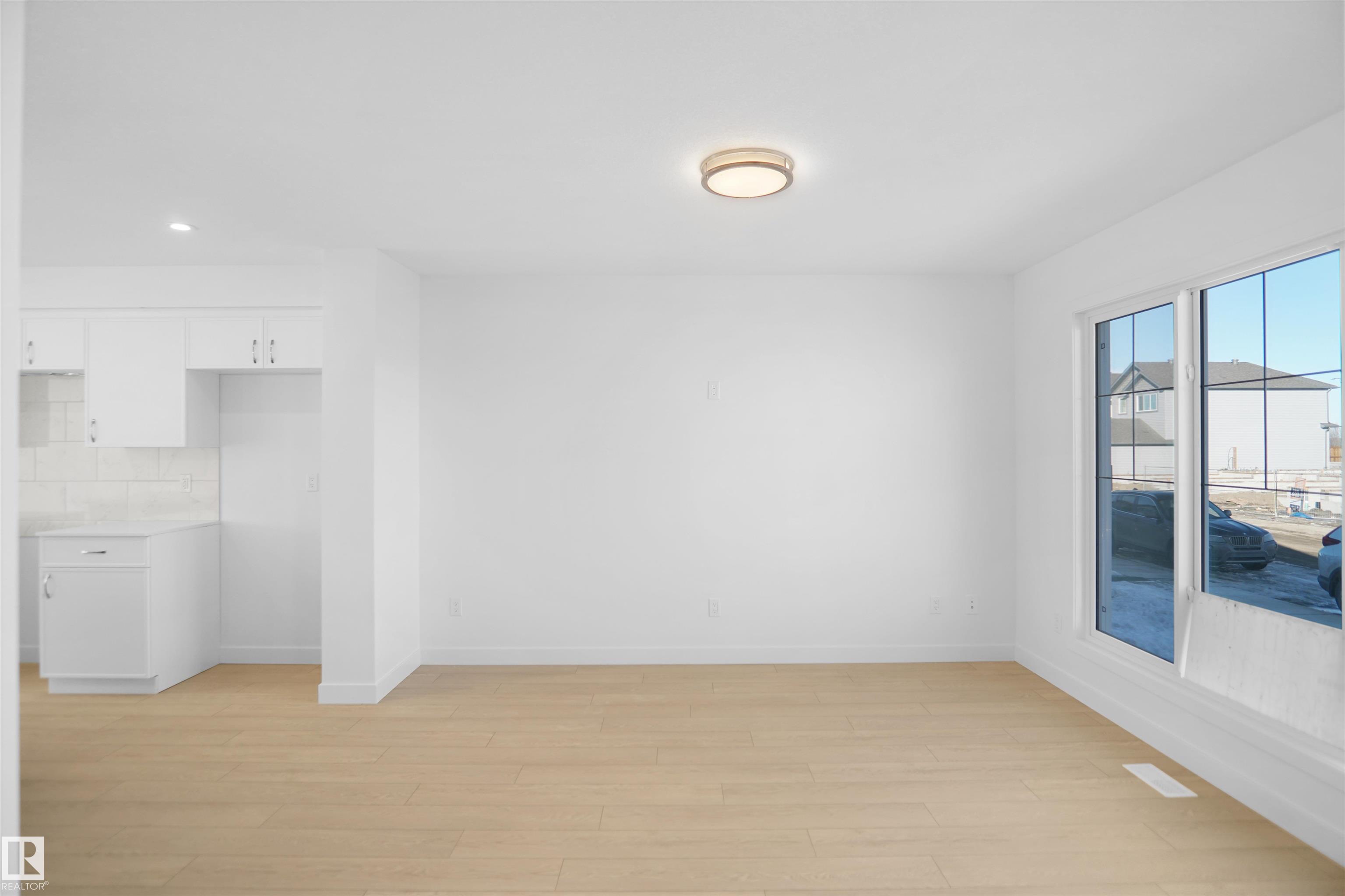 Picture for 20911 16 AV NW