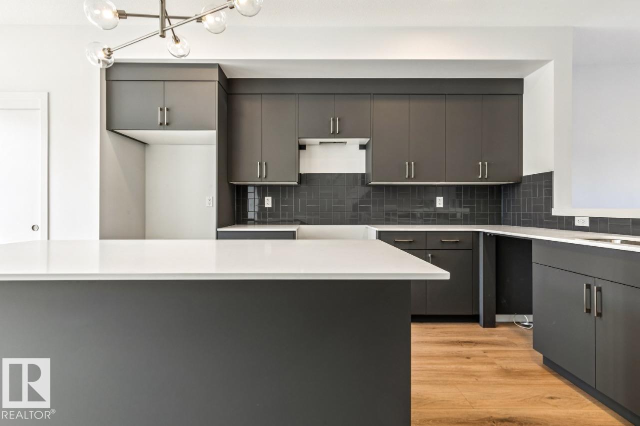 https://zimg.paragon.ice.com/ParagonImages/Property/PM/RAE/225379271/13/0/0/7b8cda238060e3e7ff11b9e6d4dbaa5c/1/c66b186e2dd0204fcab0981d6ca98722/225379271-83cb47e3-4487-48c2-aeac-d0b0cf308642.JPG