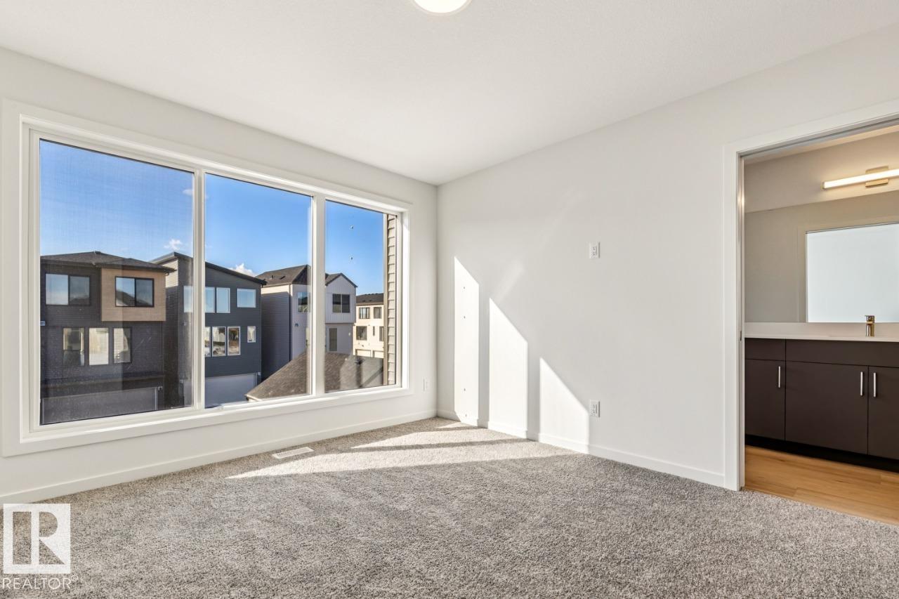 https://zimg.paragon.ice.com/ParagonImages/Property/PM/RAE/225379271/20/0/0/150bfceae14cc87c3efcd95720188022/1/c66b186e2dd0204fcab0981d6ca98722/225379271-fce2f2c3-5e23-422f-b77f-36e63b7bee48.JPG