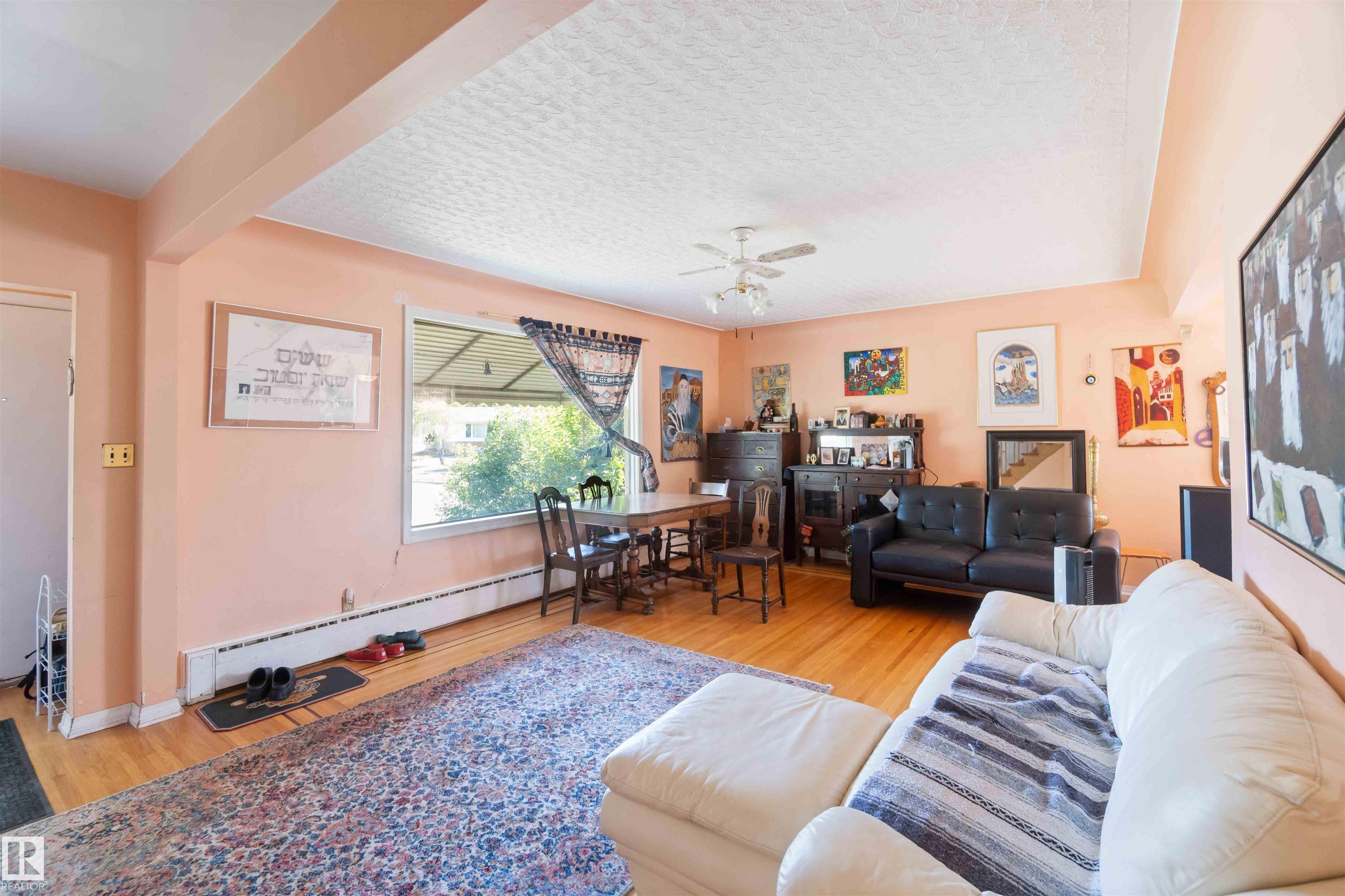 Picture for 11022 110 AV NW