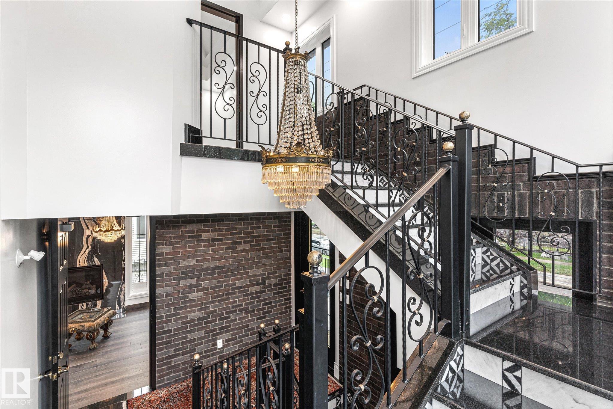 Picture for 11833 102 AV NW