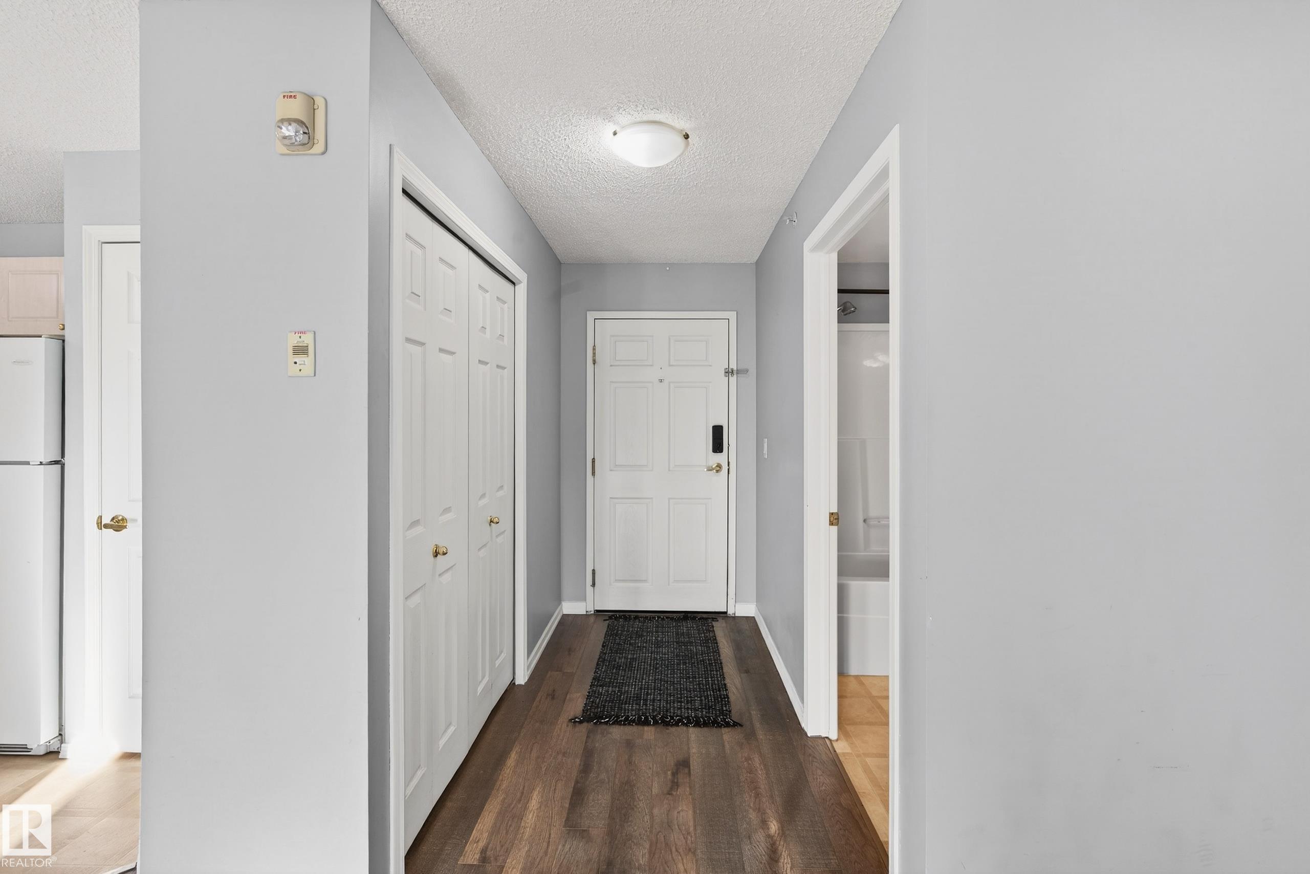 https://zimg.paragon.ice.com/ParagonImages/Property/PM/RAE/225380201/14/0/0/cb540dfe7ea5c6a297ec92329021c902/1/fca1ad44ee4e0859fb31e16a99353769/225380201-e90357ac-67a0-43cc-92e0-2a004a377f19.JPG
