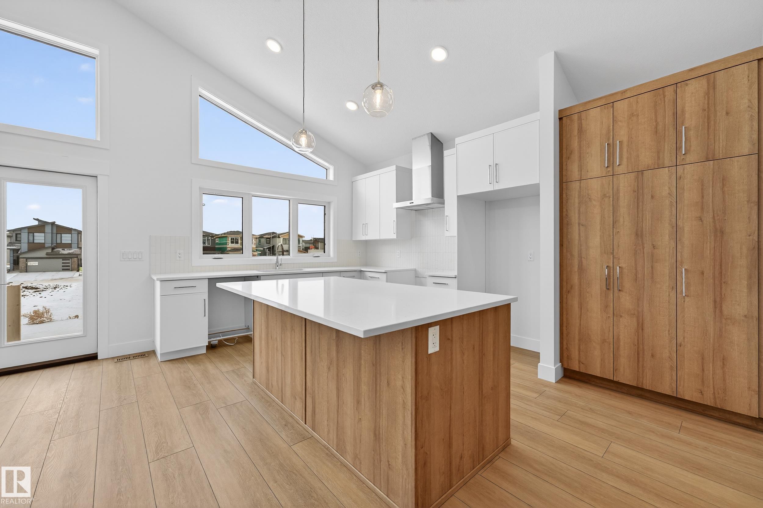 Picture for 7093 KIVIAQ CR SW