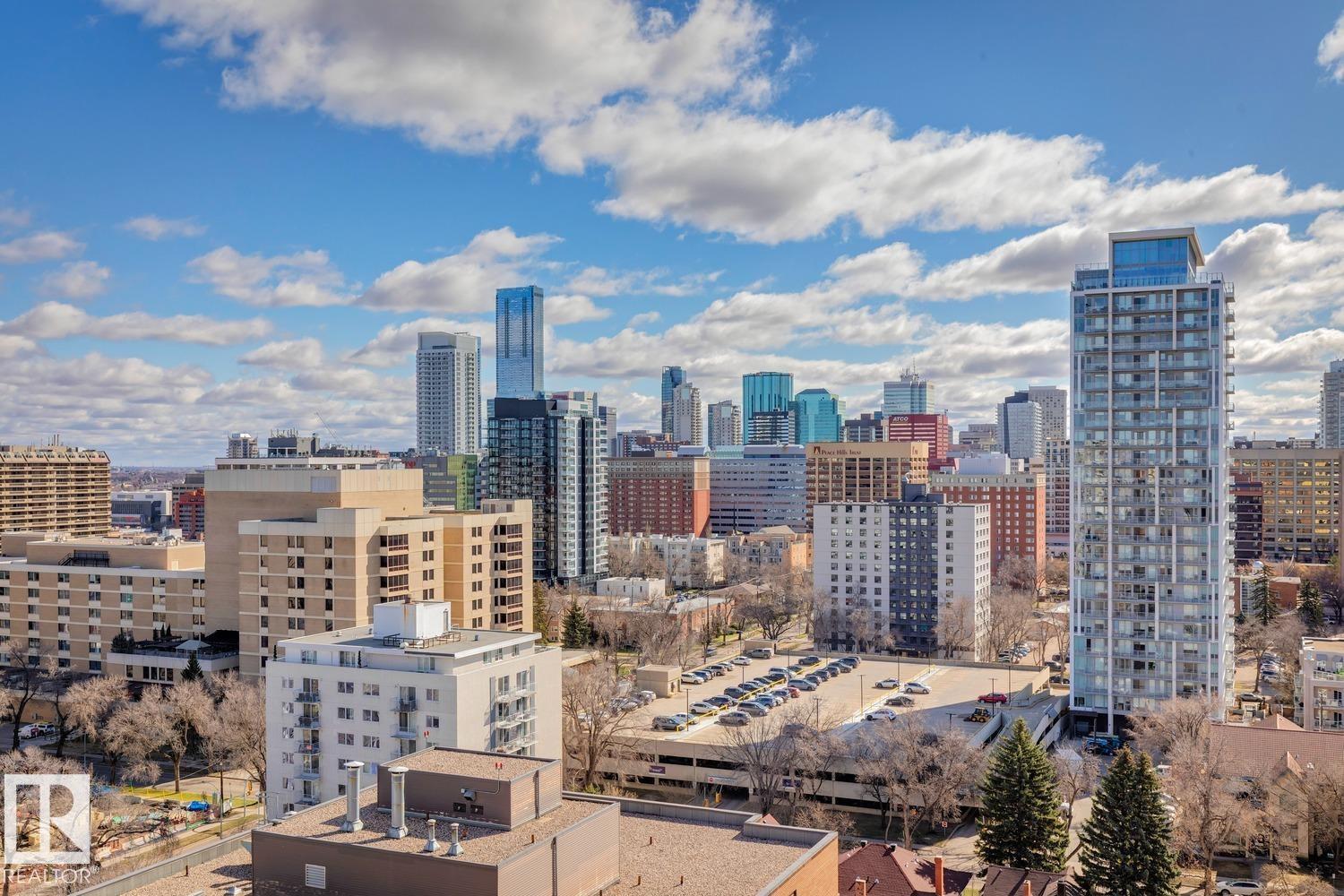 https://zimg.paragon.ice.com/ParagonImages/Property/PM/RAE/225380421/34/0/0/e3d608945ff78a057965bd8ed69bc80e/1/de7e94f2956d01401191257fc87751c5/225380421-53b8b18c-4f7d-49e2-ae5d-db92717575b2.JPG