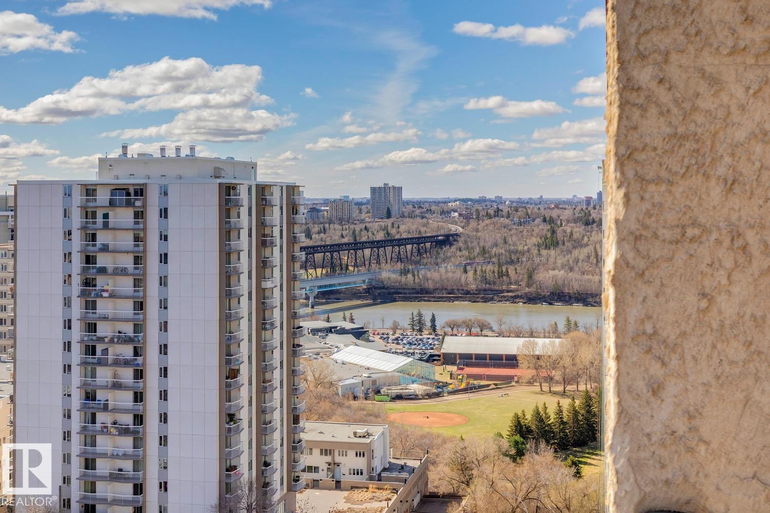 https://zimg.paragon.ice.com/ParagonImages/Property/PM/RAE/225380421/36/0/0/0b54ed3a64900277ef78b8c8c923679f/1/de7e94f2956d01401191257fc87751c5/225380421-7141e2b0-1b32-446f-8a37-98aa10743208.JPG