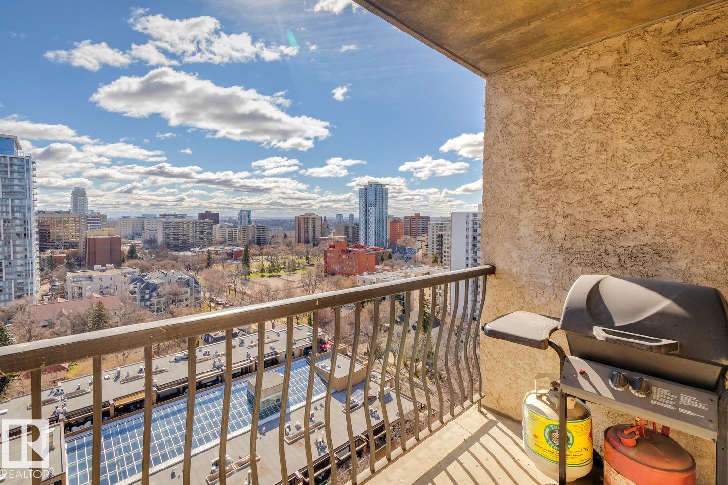 https://zimg.paragon.ice.com/ParagonImages/Property/PM/RAE/225380421/37/0/0/4435115263762387a30164121cc8646d/1/de7e94f2956d01401191257fc87751c5/225380421-c81ba8d3-5d84-49b3-8d04-cb3a9a5d4d39.JPG