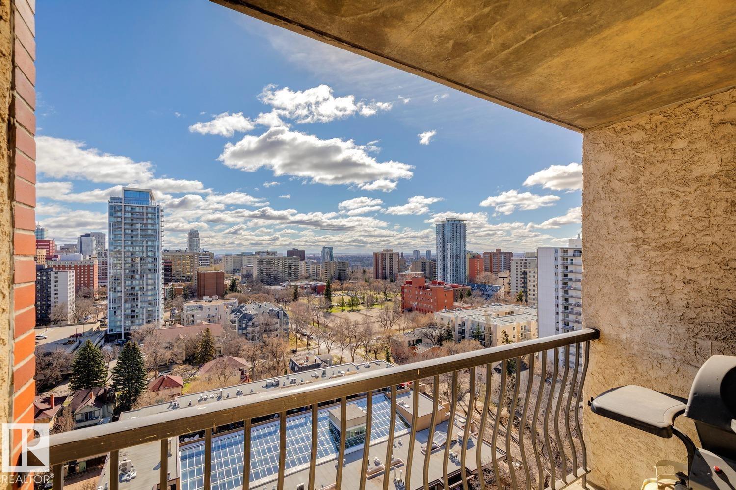 https://zimg.paragon.ice.com/ParagonImages/Property/PM/RAE/225380421/40/0/0/3d838e7e7189640907caf049a9bef78b/1/de7e94f2956d01401191257fc87751c5/225380421-00b544cf-2e46-4793-9de0-6cadb6d8b942.JPG