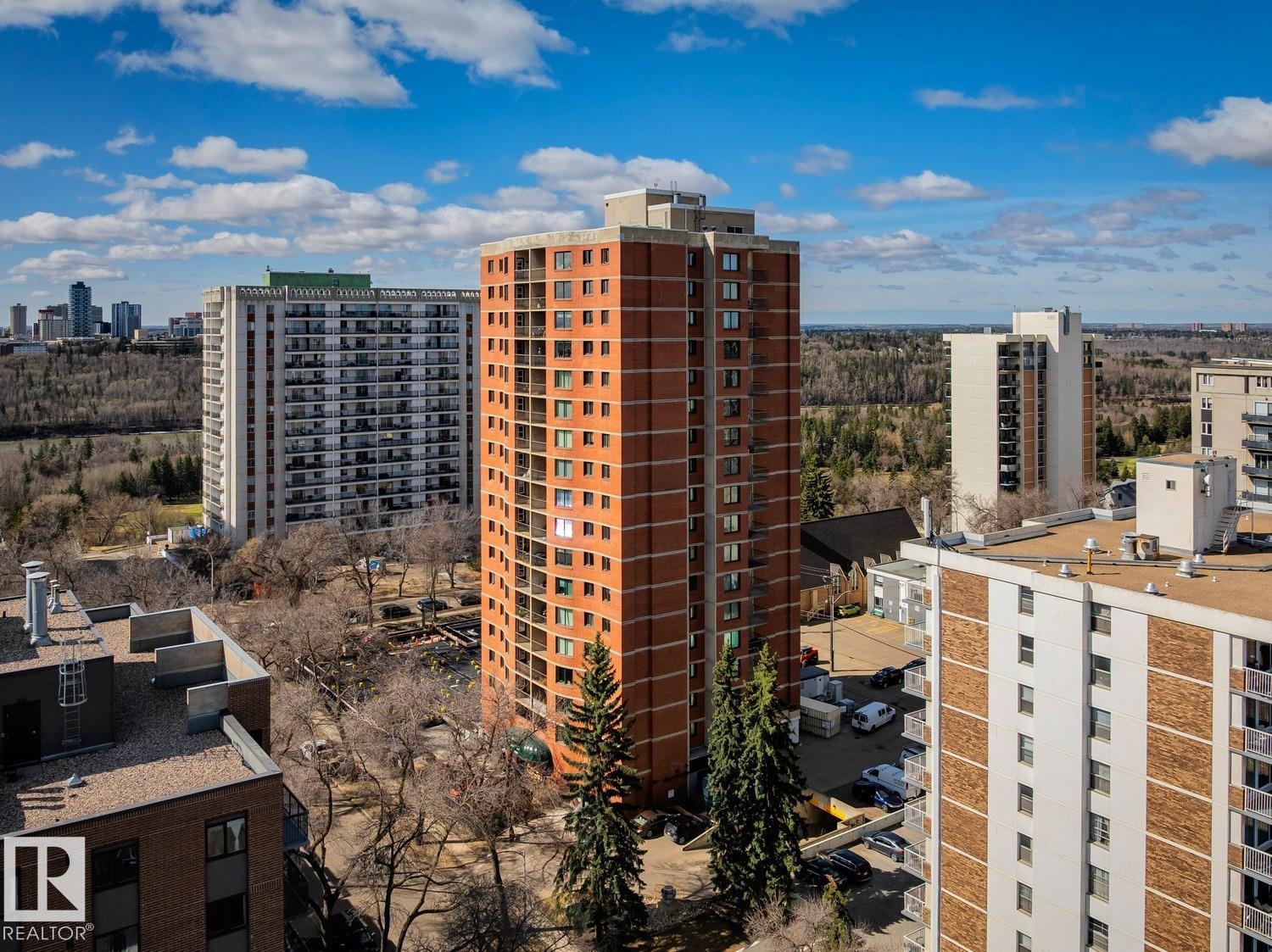 https://zimg.paragon.ice.com/ParagonImages/Property/PM/RAE/225380421/42/0/0/8a0776dc163cf9197255808192821bf2/1/de7e94f2956d01401191257fc87751c5/225380421-c0314d7d-394d-419b-b6f5-ba33da1ab0ff.JPG