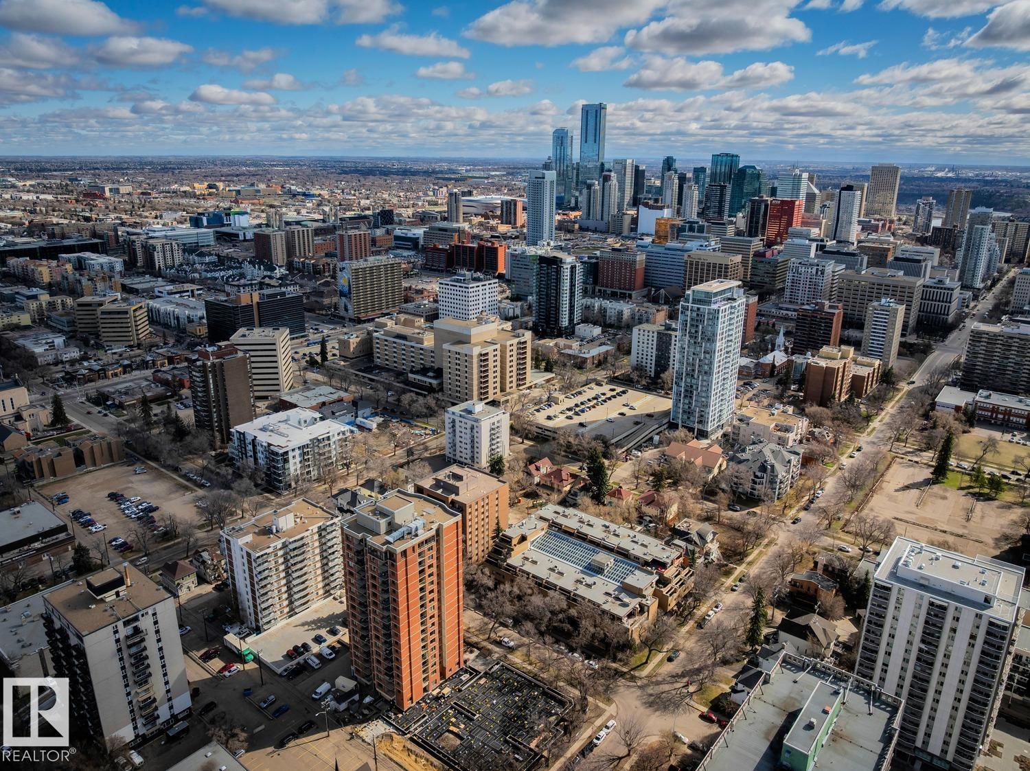 https://zimg.paragon.ice.com/ParagonImages/Property/PM/RAE/225380421/52/0/0/9111e3329e3935ed33645c4323c29e46/1/de7e94f2956d01401191257fc87751c5/225380421-f7508113-6097-4f99-b4f6-9b9989b116ca.JPG