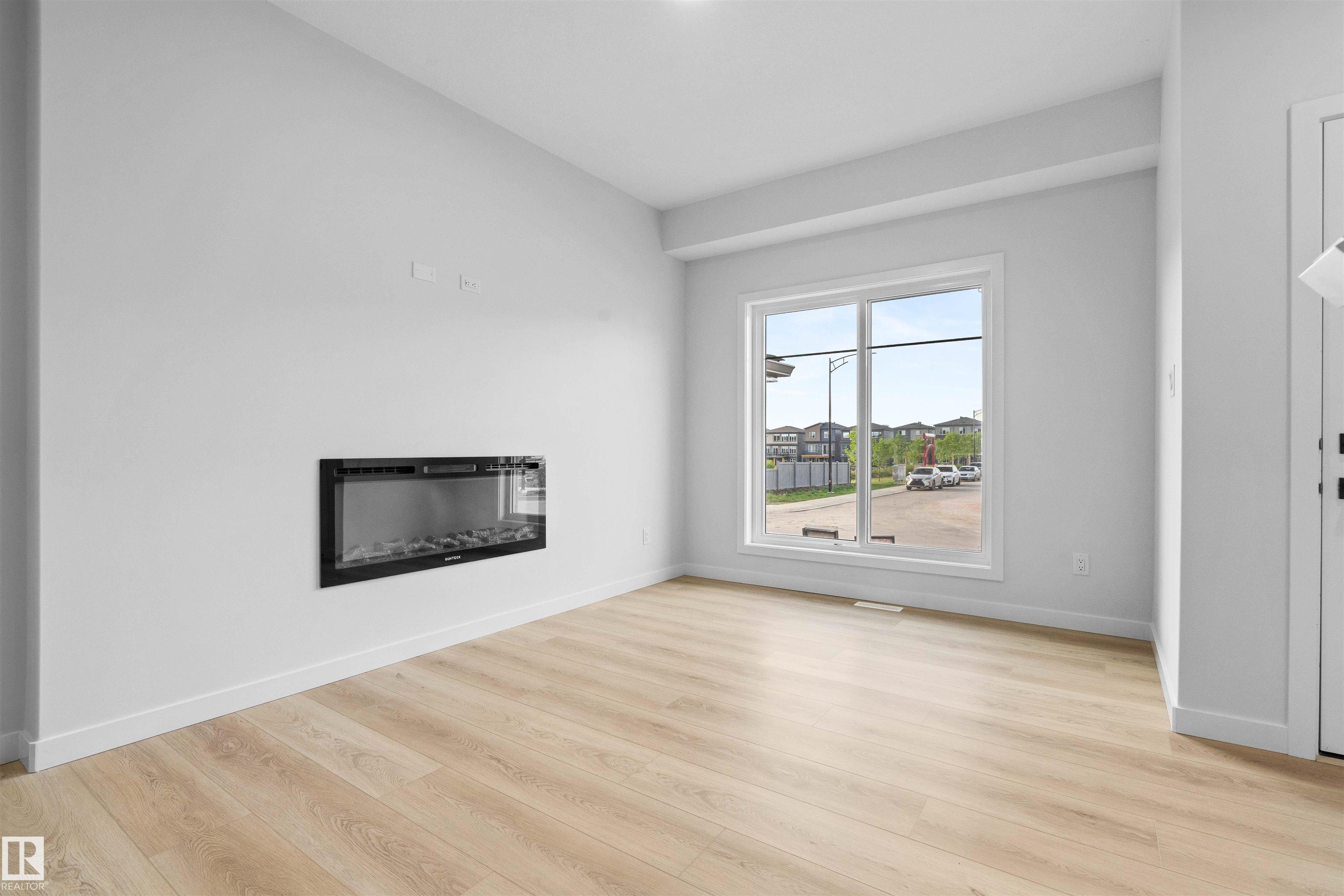 Picture for 6373 KING WD SW