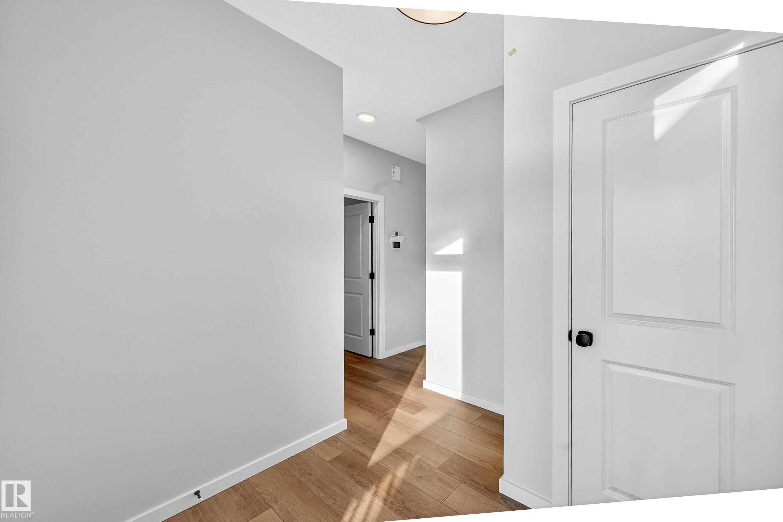https://zimg.paragon.ice.com/ParagonImages/Property/PM/RAE/225380831/16/0/0/08a34cef943c9cf295e4175fa40bdabb/1/df60a02058acf35a52ce57cff278f0a9/225380831-38e4821e-a623-49d7-9648-fd7e6282109f.JPG