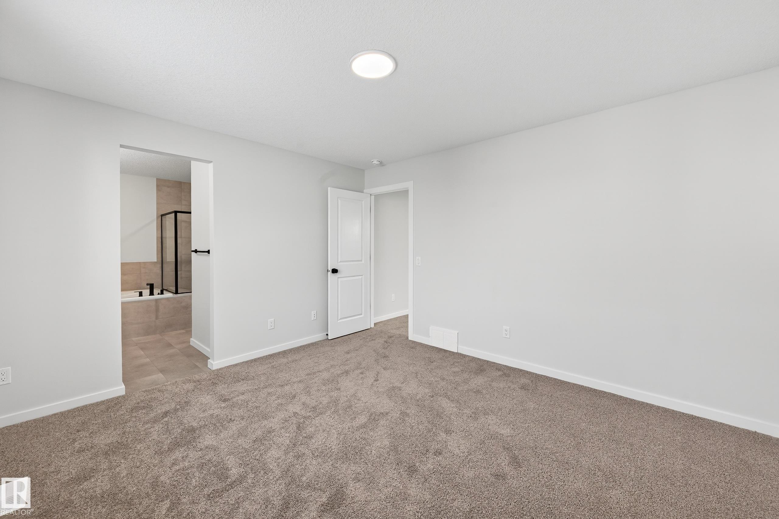 https://zimg.paragon.ice.com/ParagonImages/Property/PM/RAE/225380831/25/0/0/20a7934b94fb05bd80860f7f4cf5f3b6/1/df60a02058acf35a52ce57cff278f0a9/225380831-99277d63-7597-476e-8349-df9bf320db49.JPG