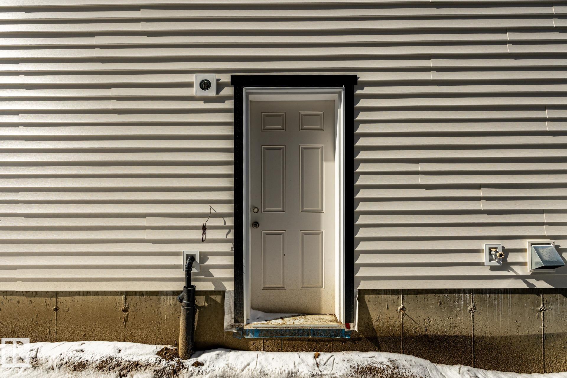 235 157 AV NE 2