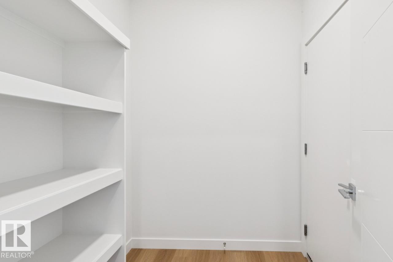 https://zimg.paragon.ice.com/ParagonImages/Property/PM/RAE/225380921/12/0/0/9764d519c97451d88173d720955123e2/1/659f0c152057e0b6154cc591ed1c2f85/225380921-1f465ddb-ef54-4c81-9059-4277ad71c339.JPG