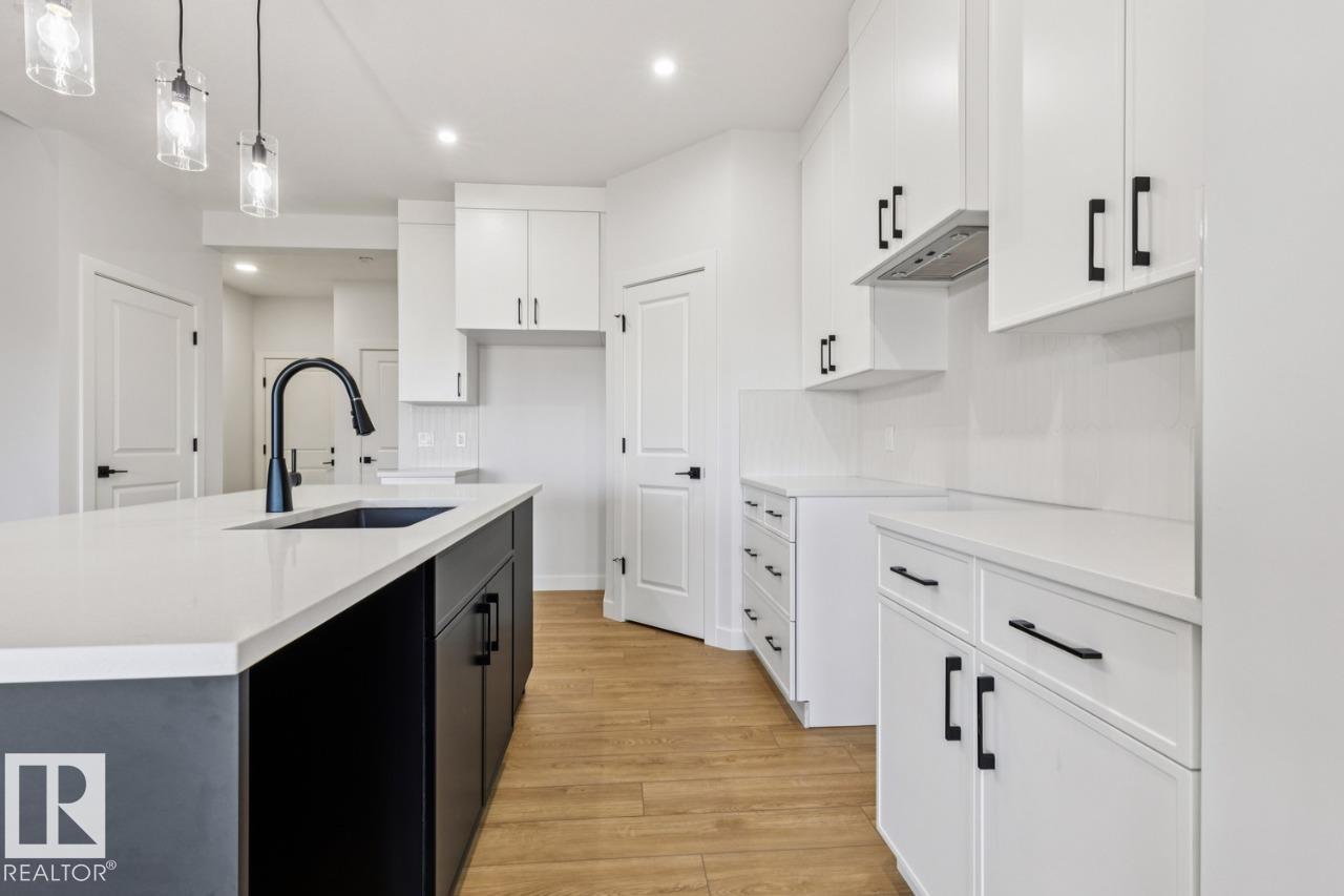 https://zimg.paragon.ice.com/ParagonImages/Property/PM/RAE/225381055/12/0/0/1ad47606c81fd5a1977f72aae25594ea/1/1039224c2a8b0225e792bba3dce0ce90/225381055-8385c0fc-622d-4ab3-be78-ebbf05005da5.JPG