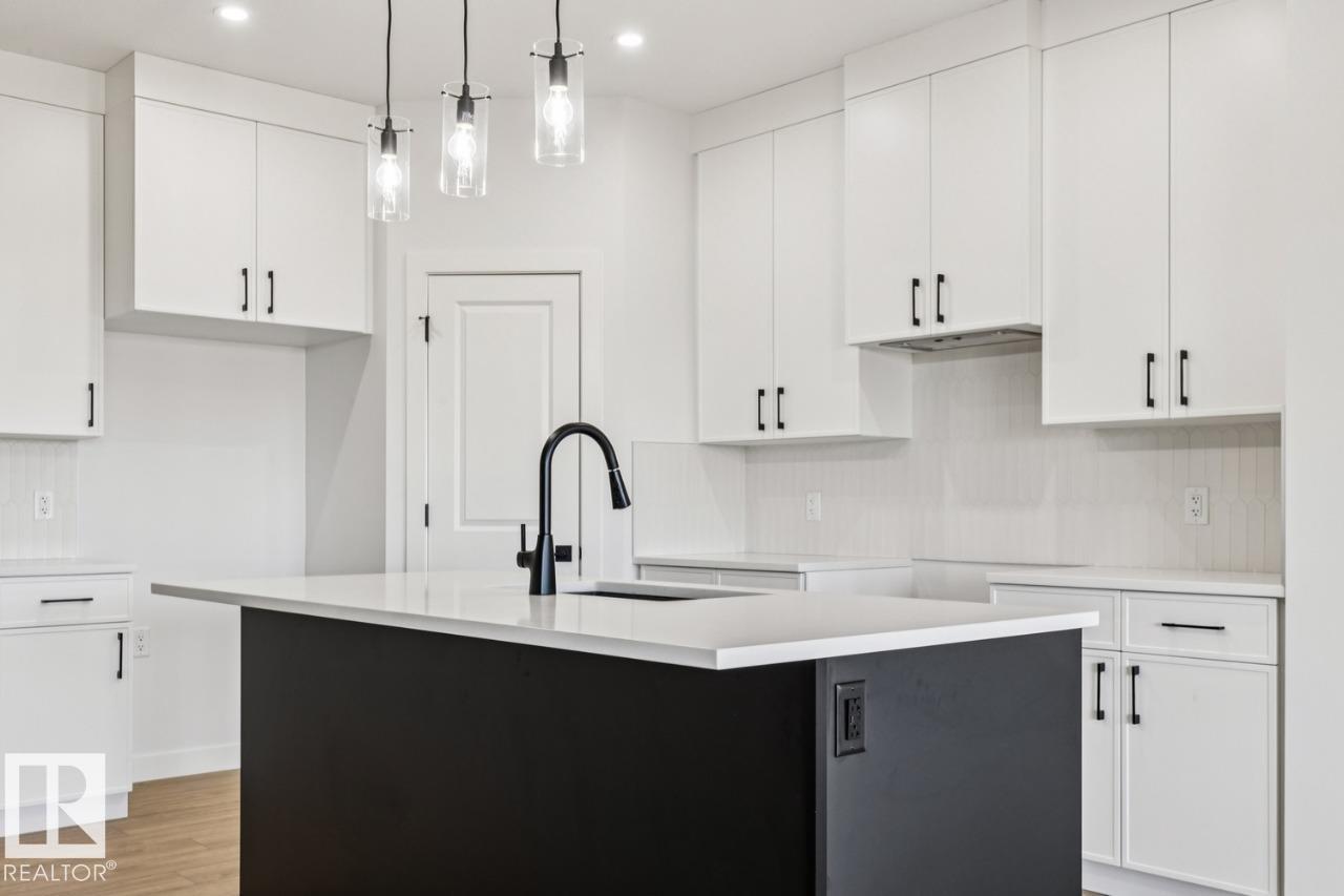 https://zimg.paragon.ice.com/ParagonImages/Property/PM/RAE/225381055/15/0/0/8b69aef0a2ac456be39dfbcc4b9e7c82/1/1039224c2a8b0225e792bba3dce0ce90/225381055-3794ae25-9f70-4992-b980-75e9dec5e2e5.JPG