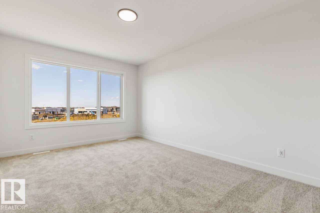 https://zimg.paragon.ice.com/ParagonImages/Property/PM/RAE/225381055/18/0/0/54d79e0e04be28cdd291f49838920f44/1/1039224c2a8b0225e792bba3dce0ce90/225381055-ca37b9e5-6c65-42f5-913d-71daea1aa13d.JPG