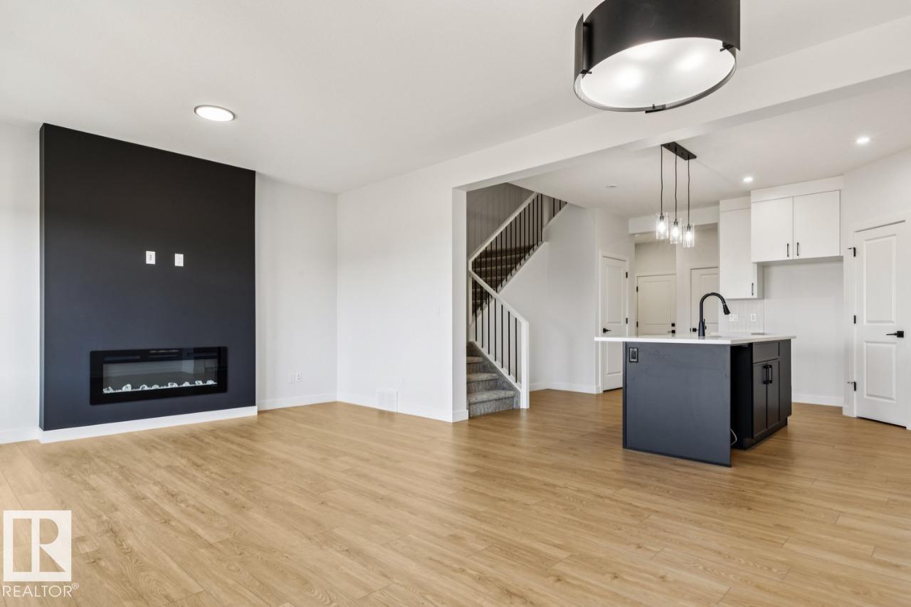 https://zimg.paragon.ice.com/ParagonImages/Property/PM/RAE/225381055/8/0/0/65cf44ede86a7e8c25f3eb3c612b4474/1/1039224c2a8b0225e792bba3dce0ce90/225381055-a6cdd1e9-dd9f-4554-8c3c-51621aad2641.JPG
