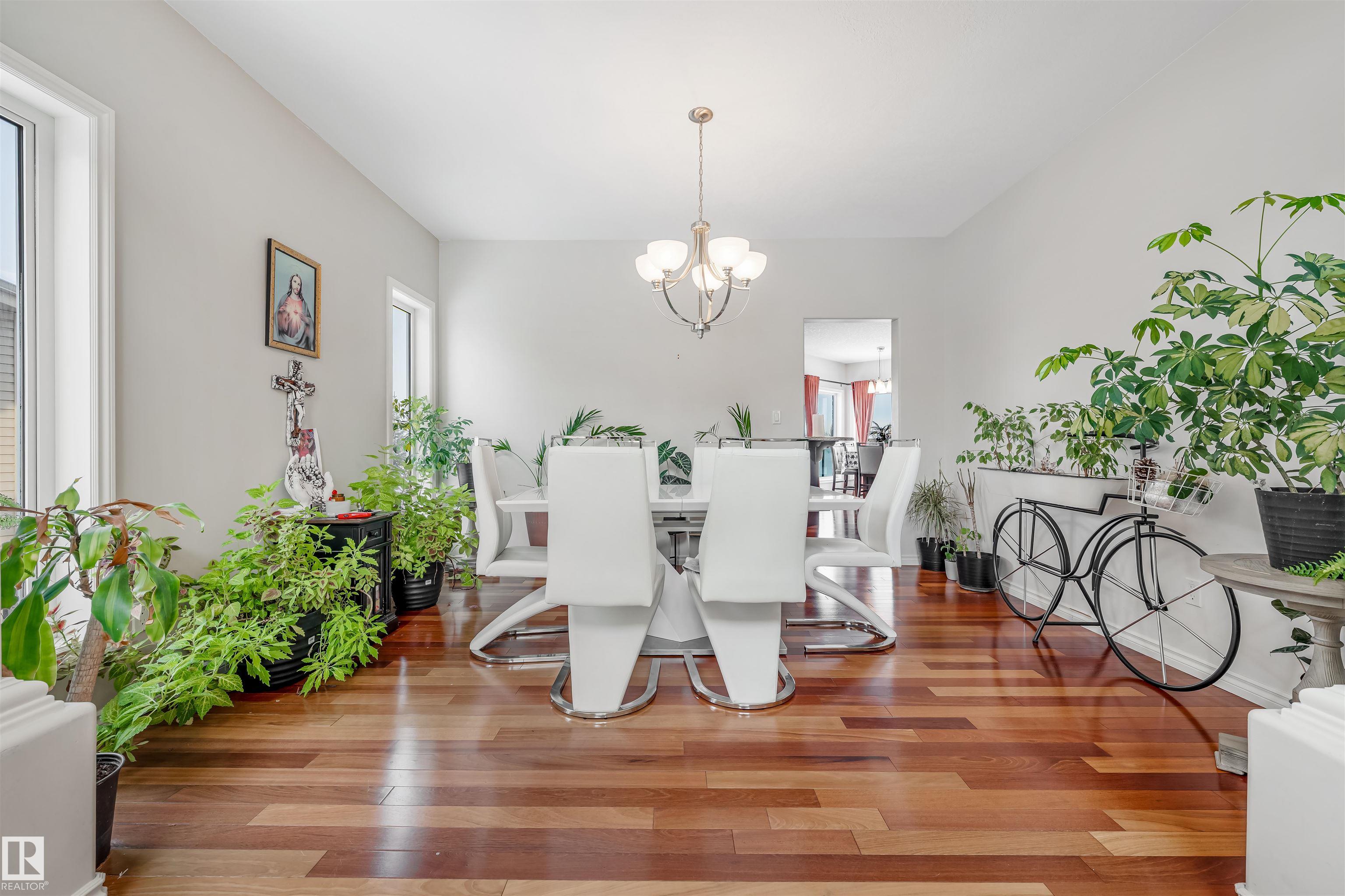 Picture for 20524 58 AV NW