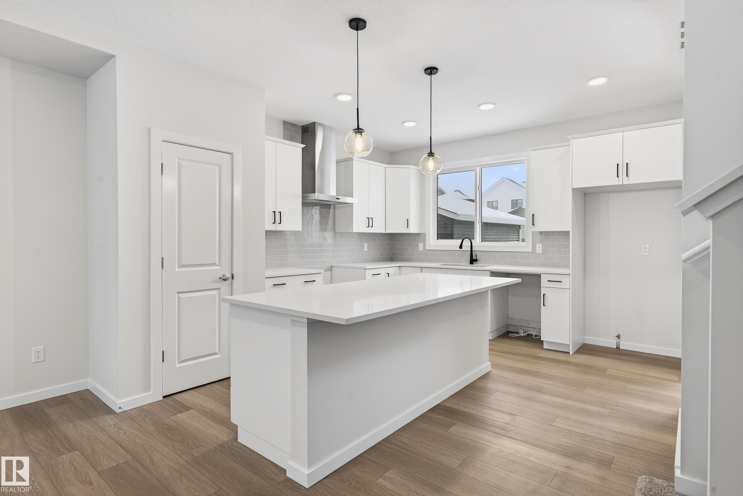 17203 3 ST NW