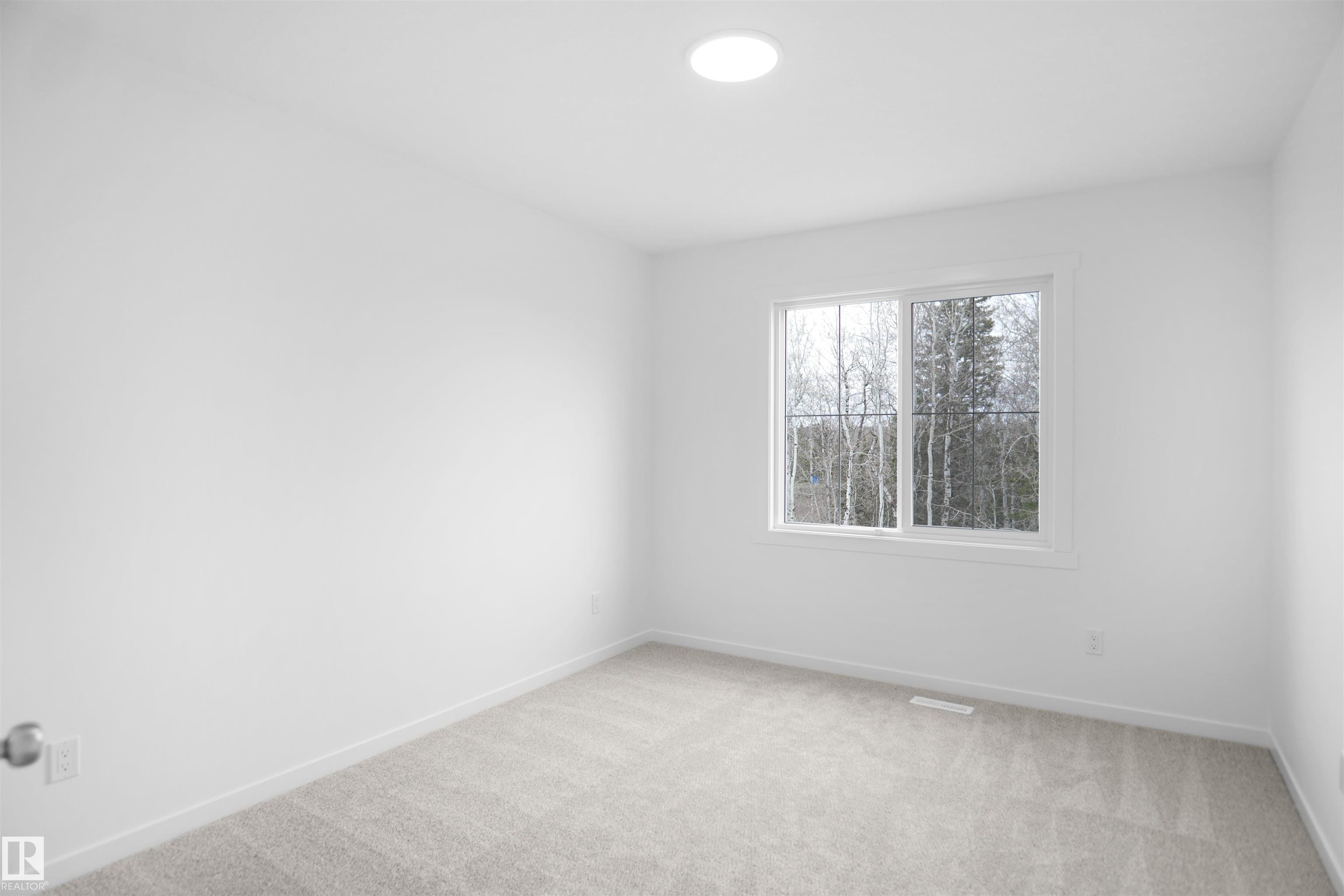 https://zimg.paragon.ice.com/ParagonImages/Property/PM/RAE/225381603/26/0/0/aed001b4acdf25ec44b6bf40929b0e8a/1/400f2de54848ce4de417cf9457677b48/225381603-e627d3be-1d52-48f5-835e-5fc646201faa.JPG