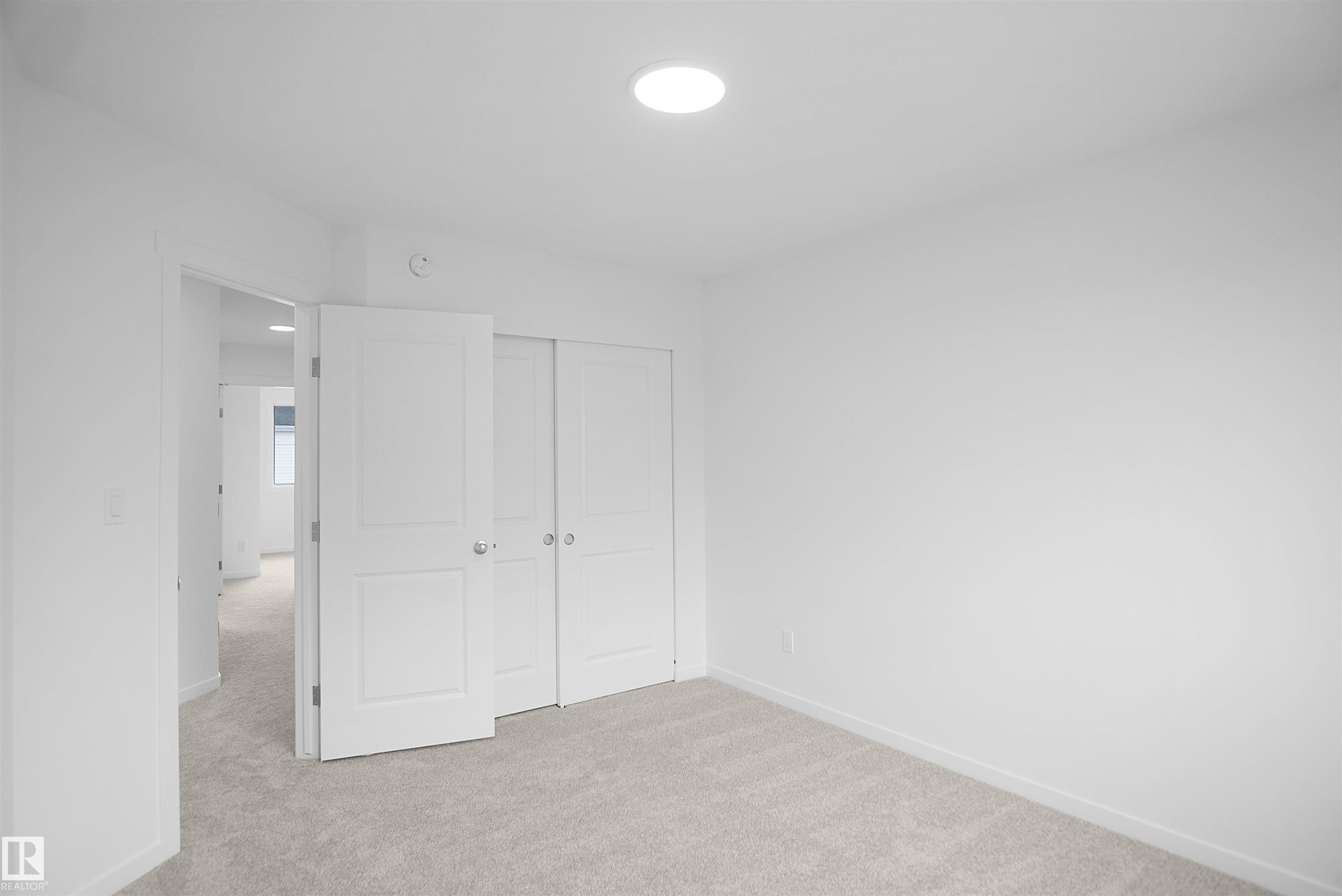 https://zimg.paragon.ice.com/ParagonImages/Property/PM/RAE/225381603/27/0/0/8ee626410cce1fec9b83257eda1ef4c0/1/400f2de54848ce4de417cf9457677b48/225381603-91390fa6-0cd6-4e0f-ae96-ac5ac74295be.JPG