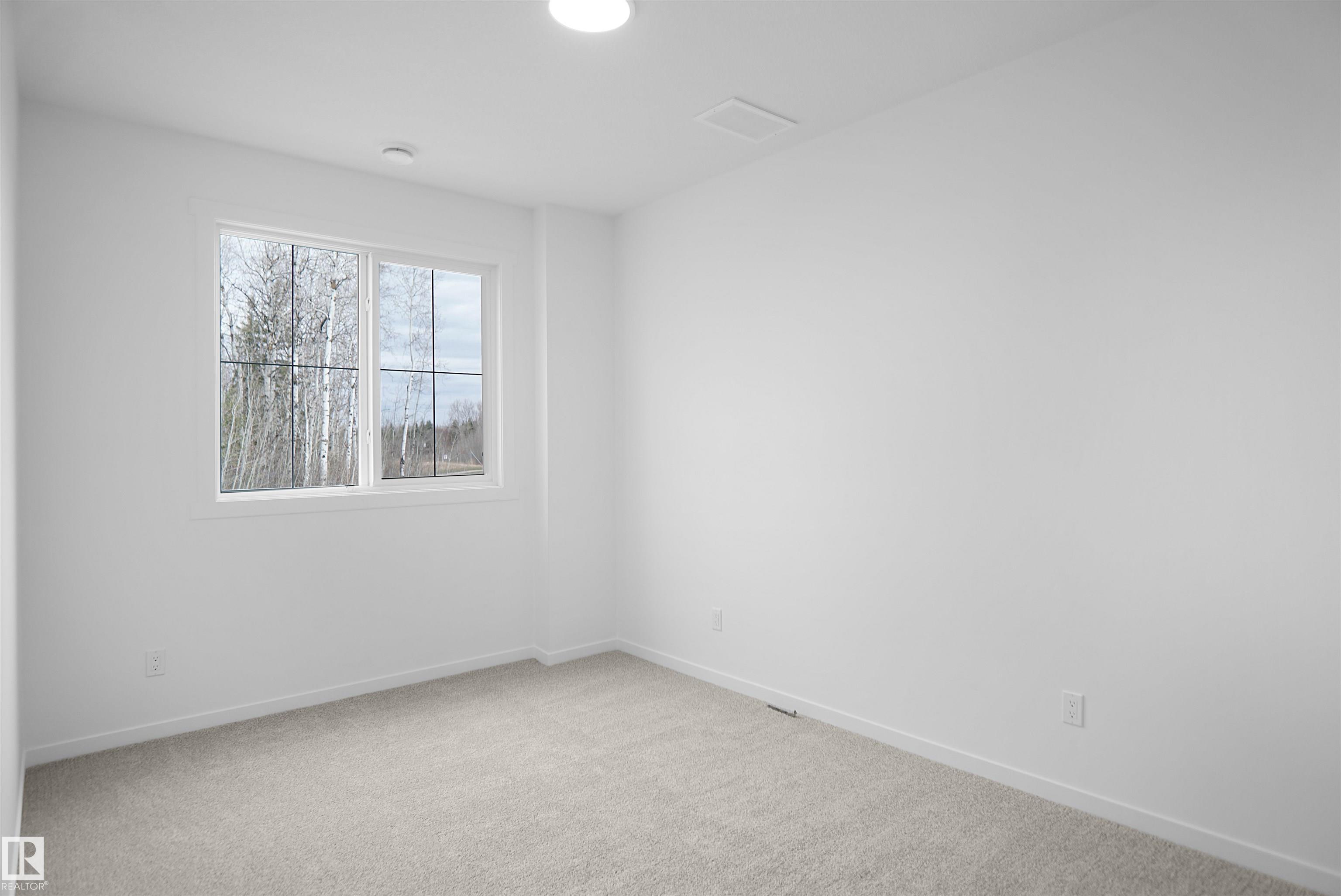 https://zimg.paragon.ice.com/ParagonImages/Property/PM/RAE/225381603/32/0/0/56c0a8e9934e72c4515a902c8e2d1bab/1/400f2de54848ce4de417cf9457677b48/225381603-cbad7b87-6734-486c-8f95-cc01e4b0a1bd.JPG