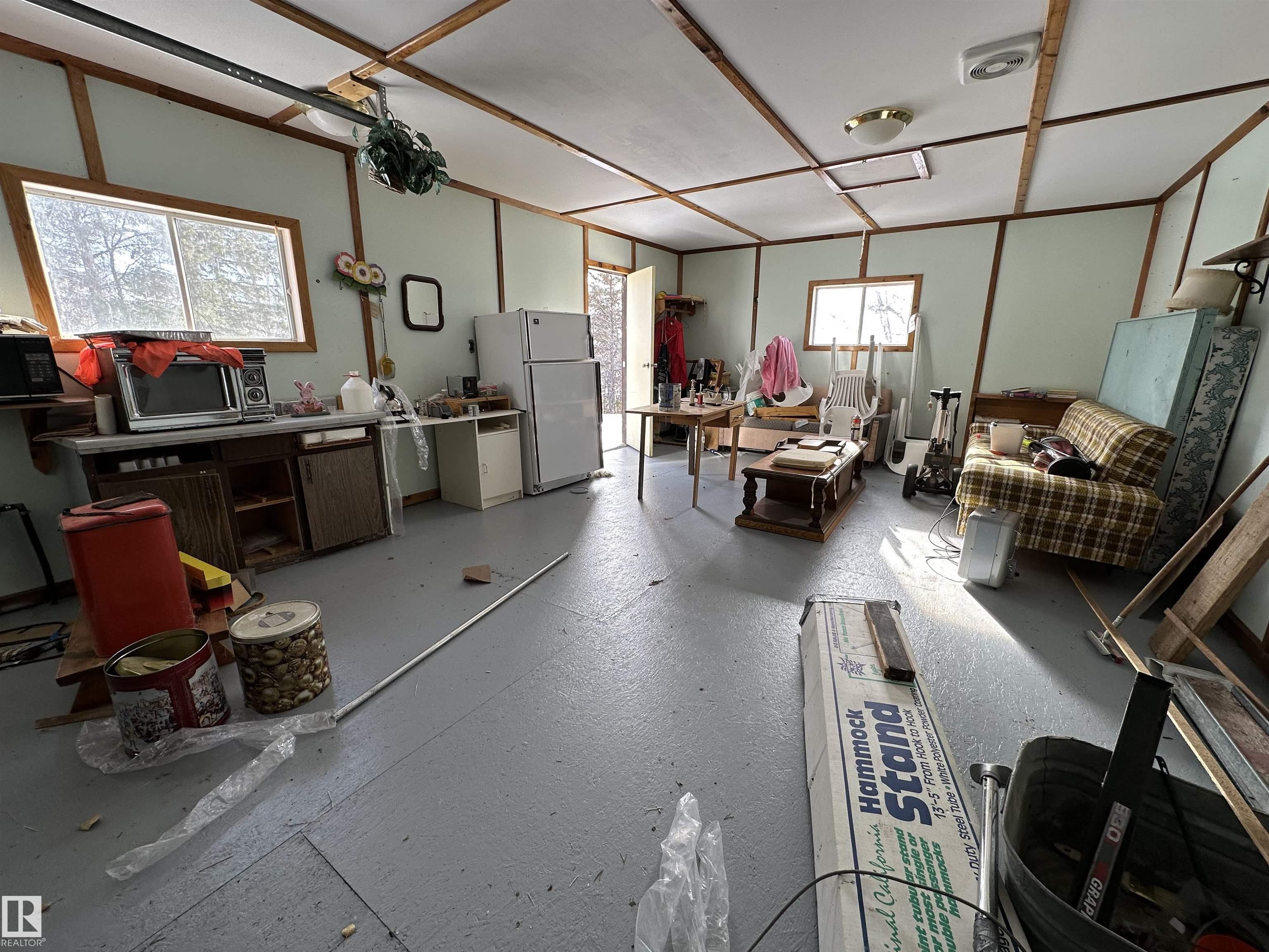 #208 60018 Hwy 657 4