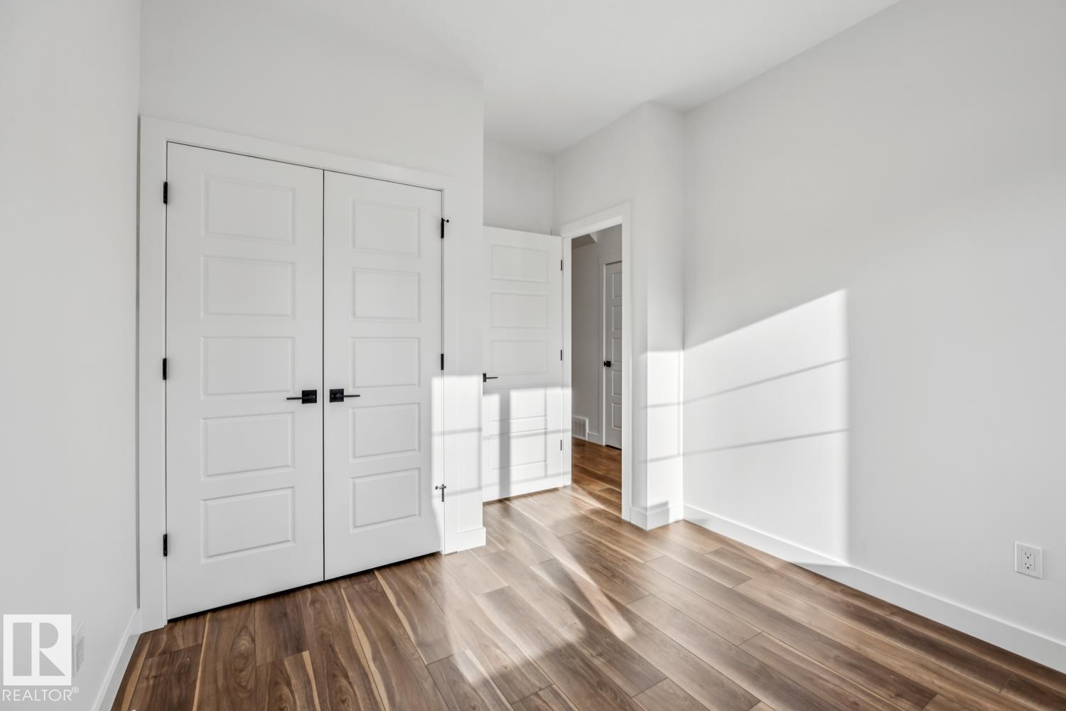 Picture for 18936 28 AV NW