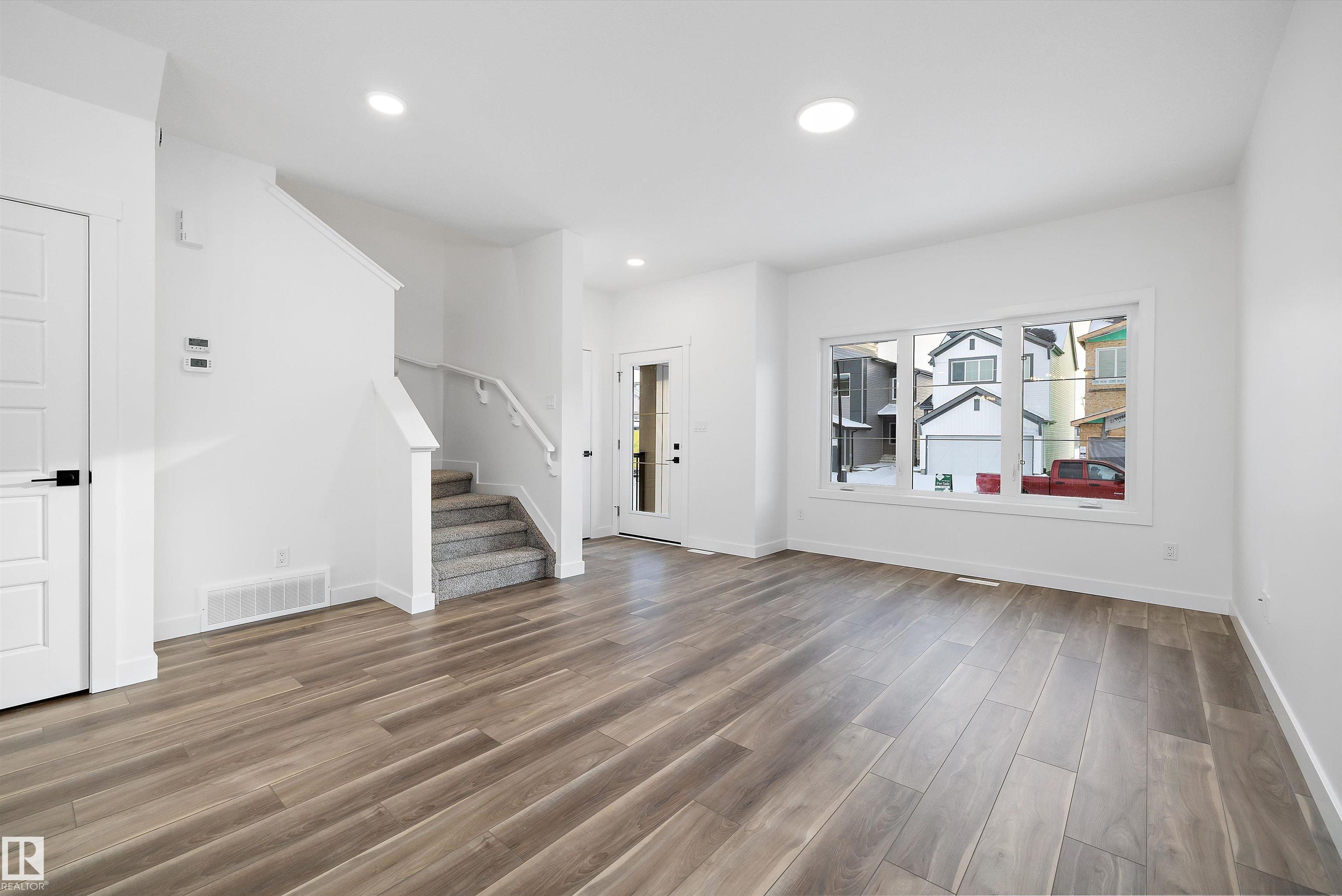 Picture for 18924 28 AV NW