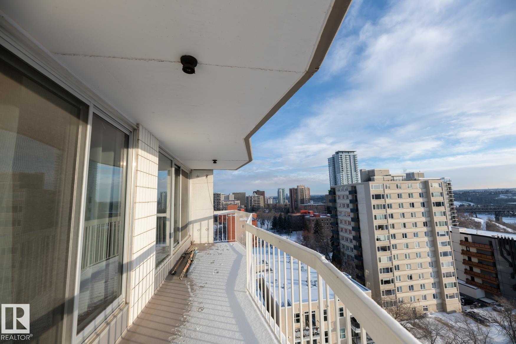 https://zimg.paragon.ice.com/ParagonImages/Property/PM/RAE/225381993/14/0/0/272f0afbe89146adb3dce3ecadc22447/1/1e03e3c3601b25c3c417a186ce5f59f3/225381993-ef4148d2-011f-4b6a-a37e-891a4c723f81.JPG