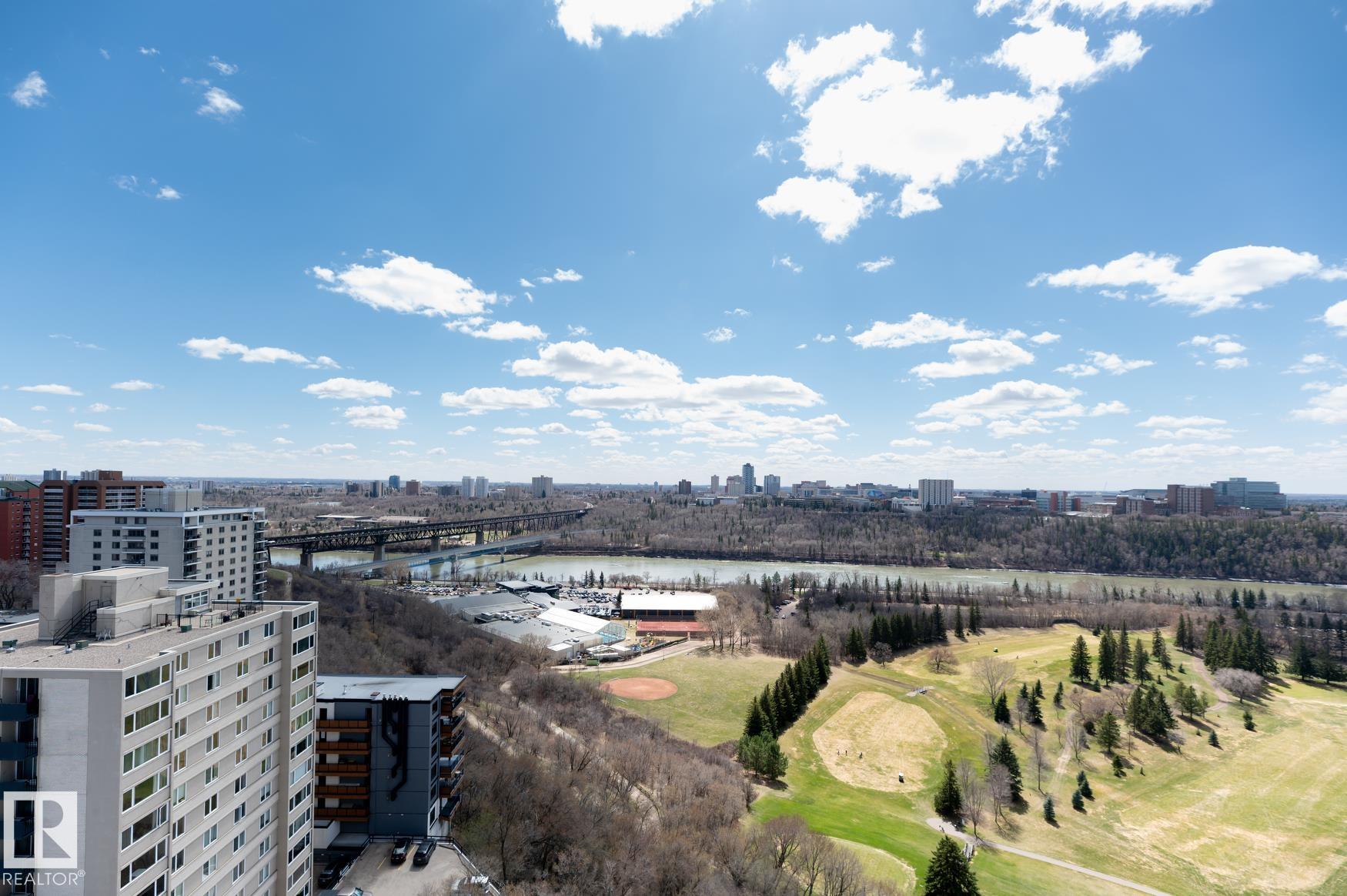 https://zimg.paragon.ice.com/ParagonImages/Property/PM/RAE/225381993/22/0/0/a7d589a8e32c183b2c0b65dadf6d1b3b/1/1e03e3c3601b25c3c417a186ce5f59f3/225381993-a4b62960-da27-4cbd-aebd-74009ec6bf96.JPG