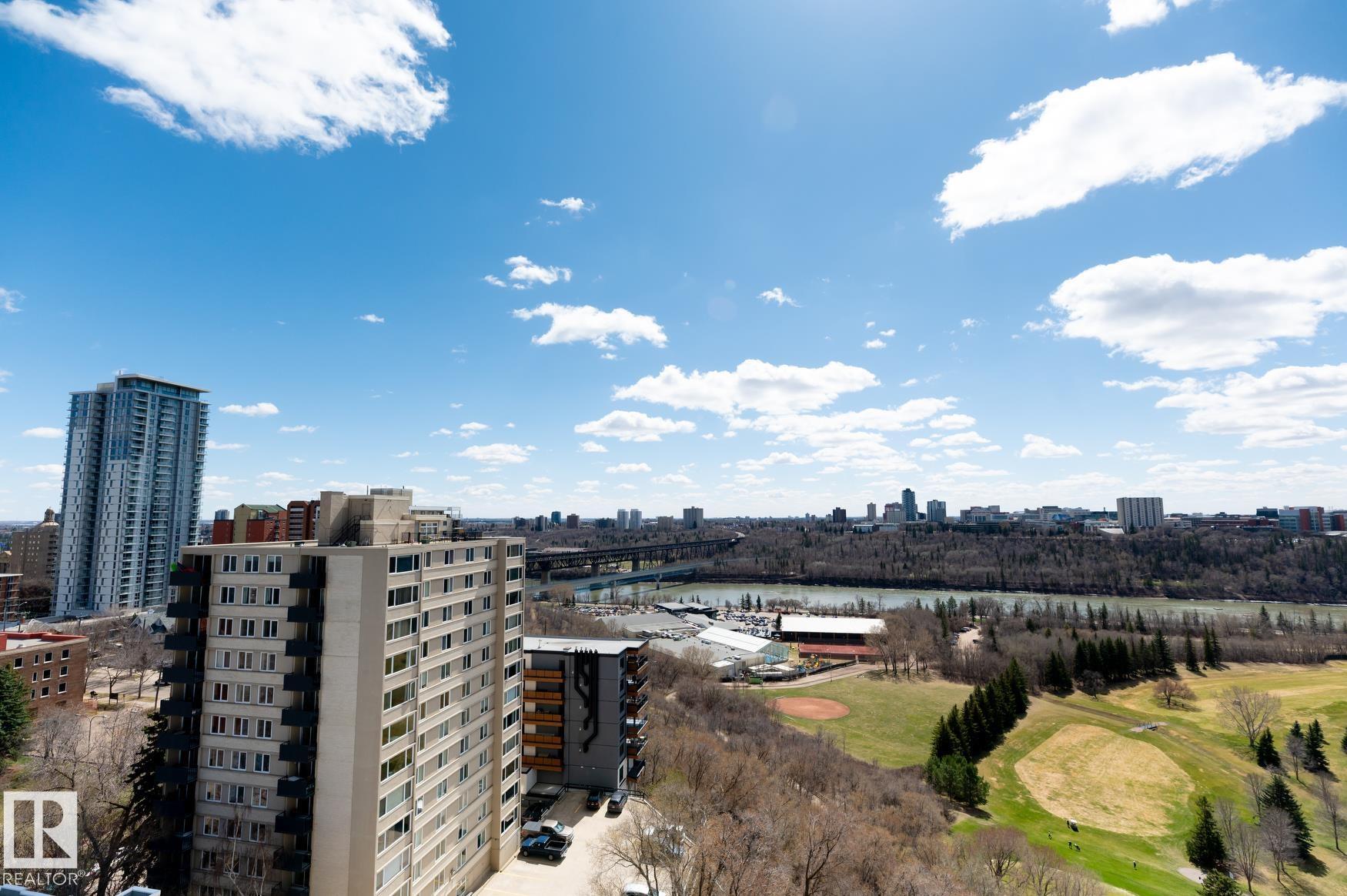 https://zimg.paragon.ice.com/ParagonImages/Property/PM/RAE/225381993/23/0/0/7cf8c3f1f617edecb044a361ade95c63/1/1e03e3c3601b25c3c417a186ce5f59f3/225381993-9e1a1a38-485a-4112-8be7-98947cdc3ecf.JPG