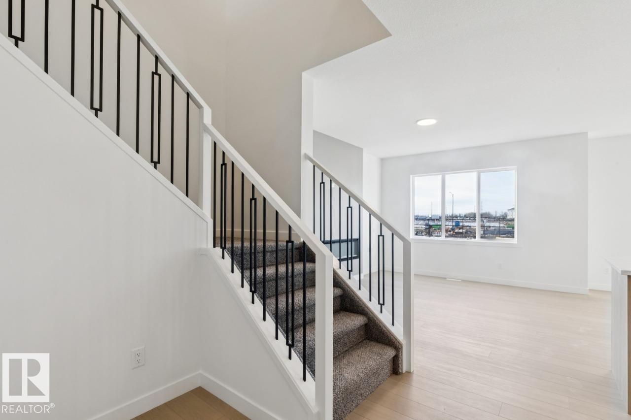 Picture for 951 18 AV NW