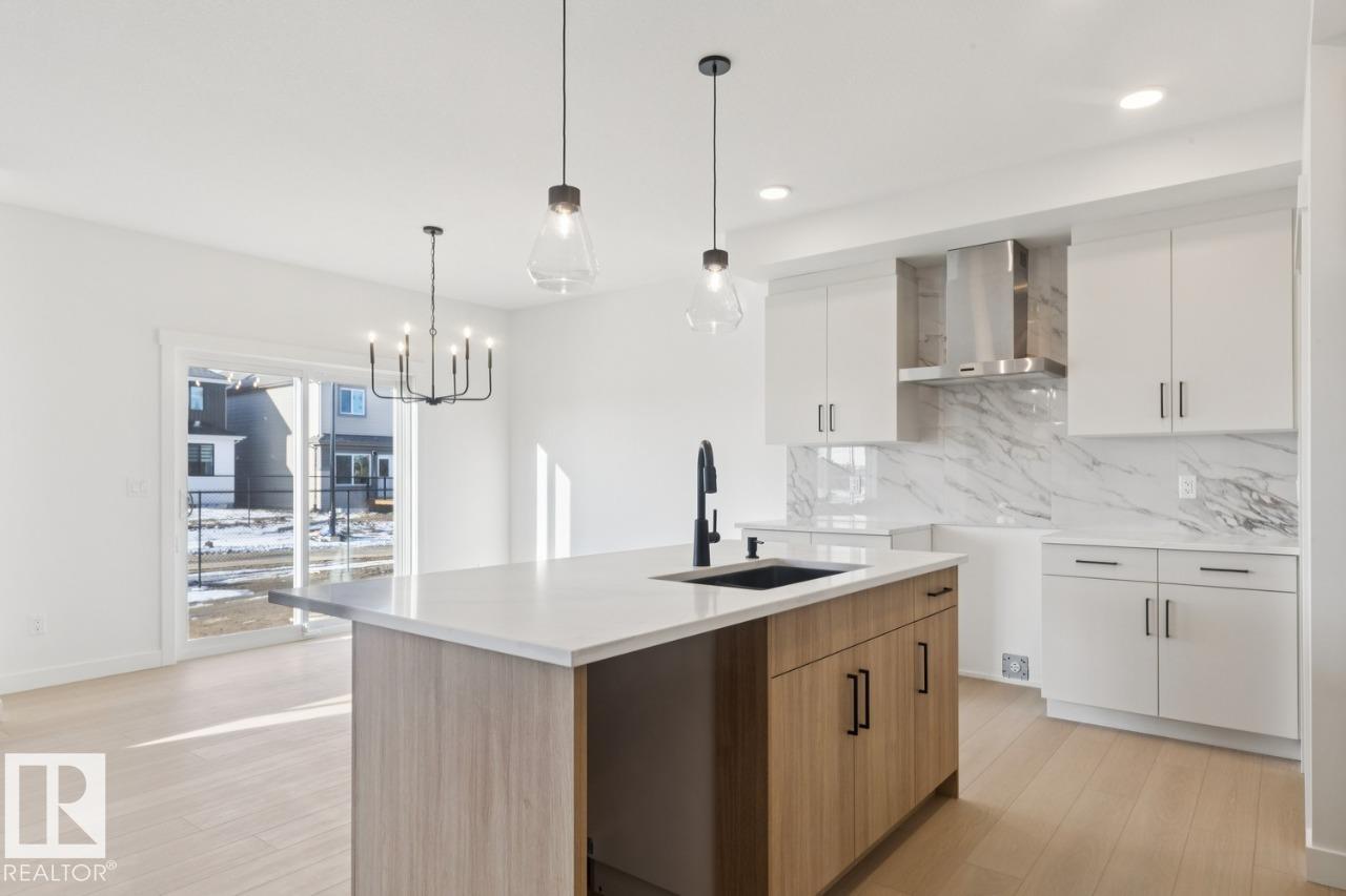 Picture for 951 18 AV NW