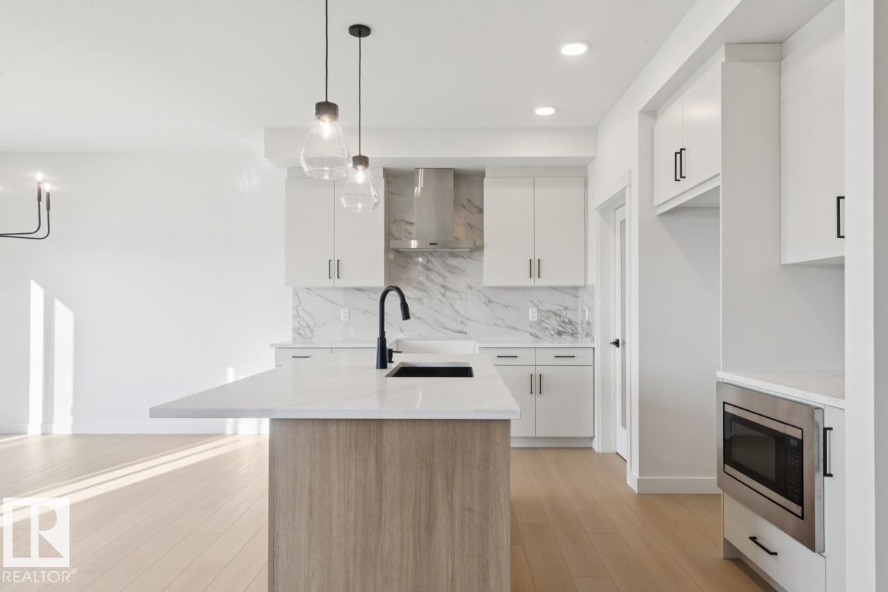 Picture for 951 18 AV NW