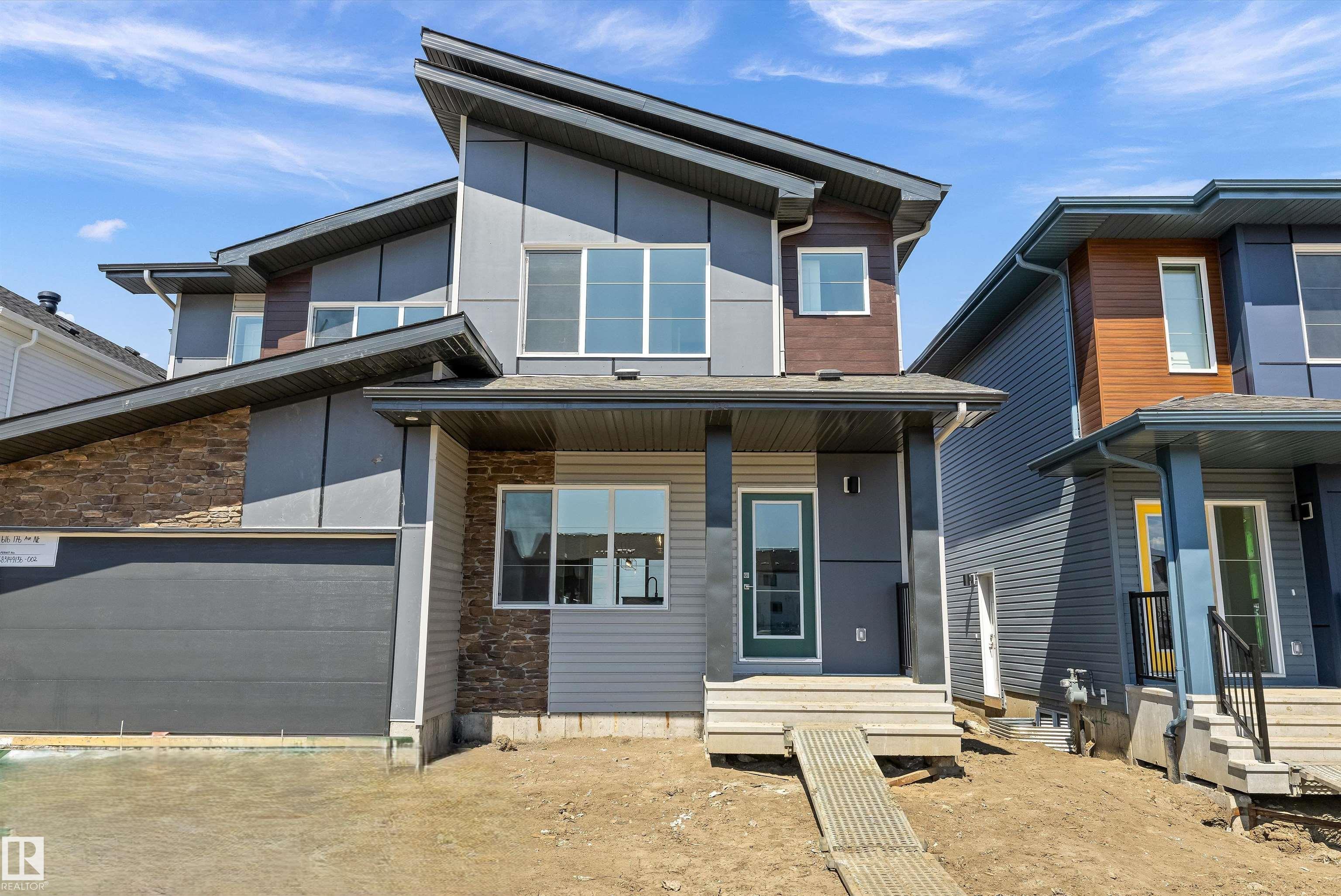 618 176 AV NE