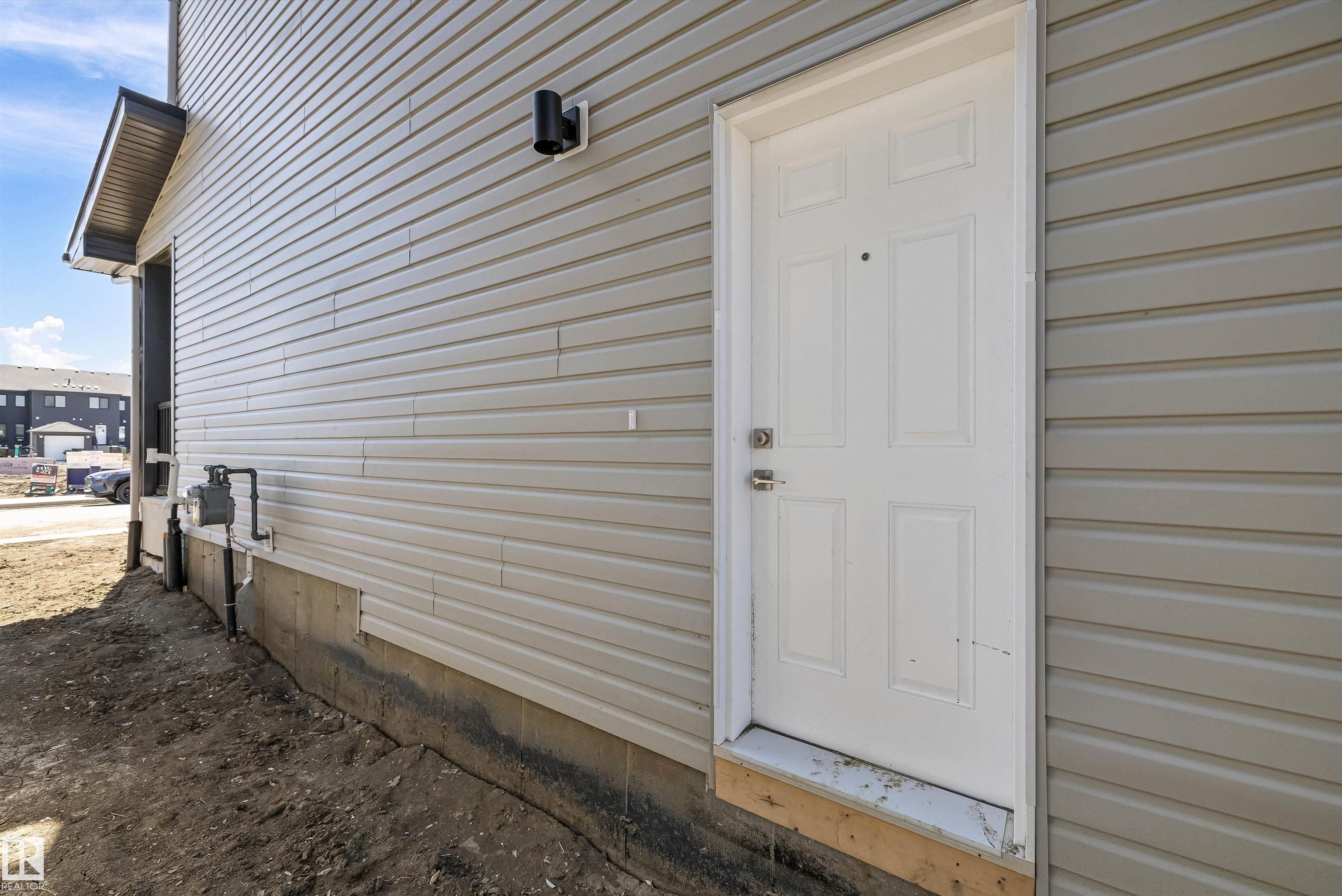 https://zimg.paragon.ice.com/ParagonImages/Property/PM/RAE/225382319/35/0/0/d98df7c6c4bf11b4e997581067259569/1/fbda9b0adaf855a10236106e890a0d63/225382319-96bbb25c-70a6-4283-99be-55d548d7ccf3.JPG