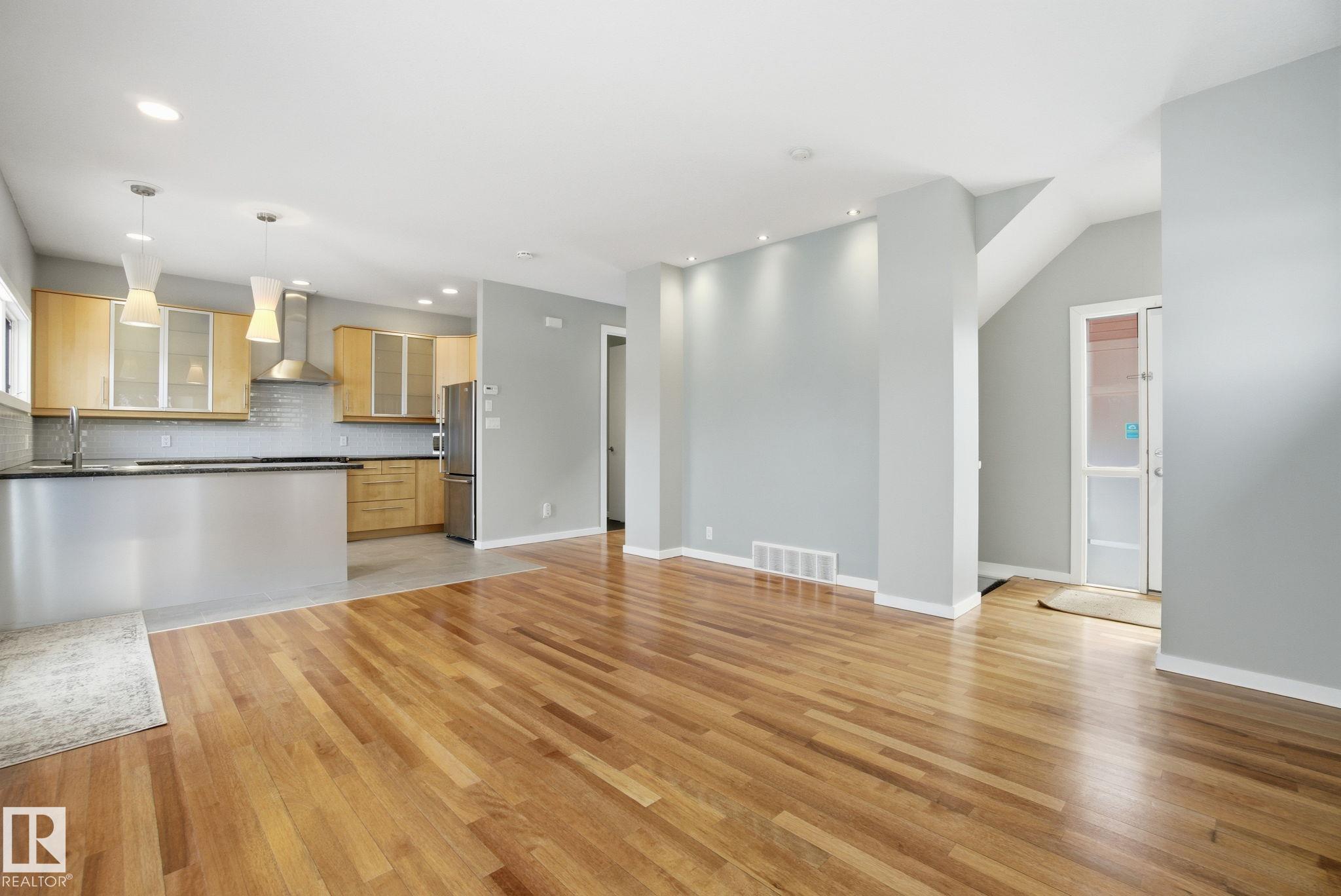 Picture for #4 14315 Stony Plain RD NW