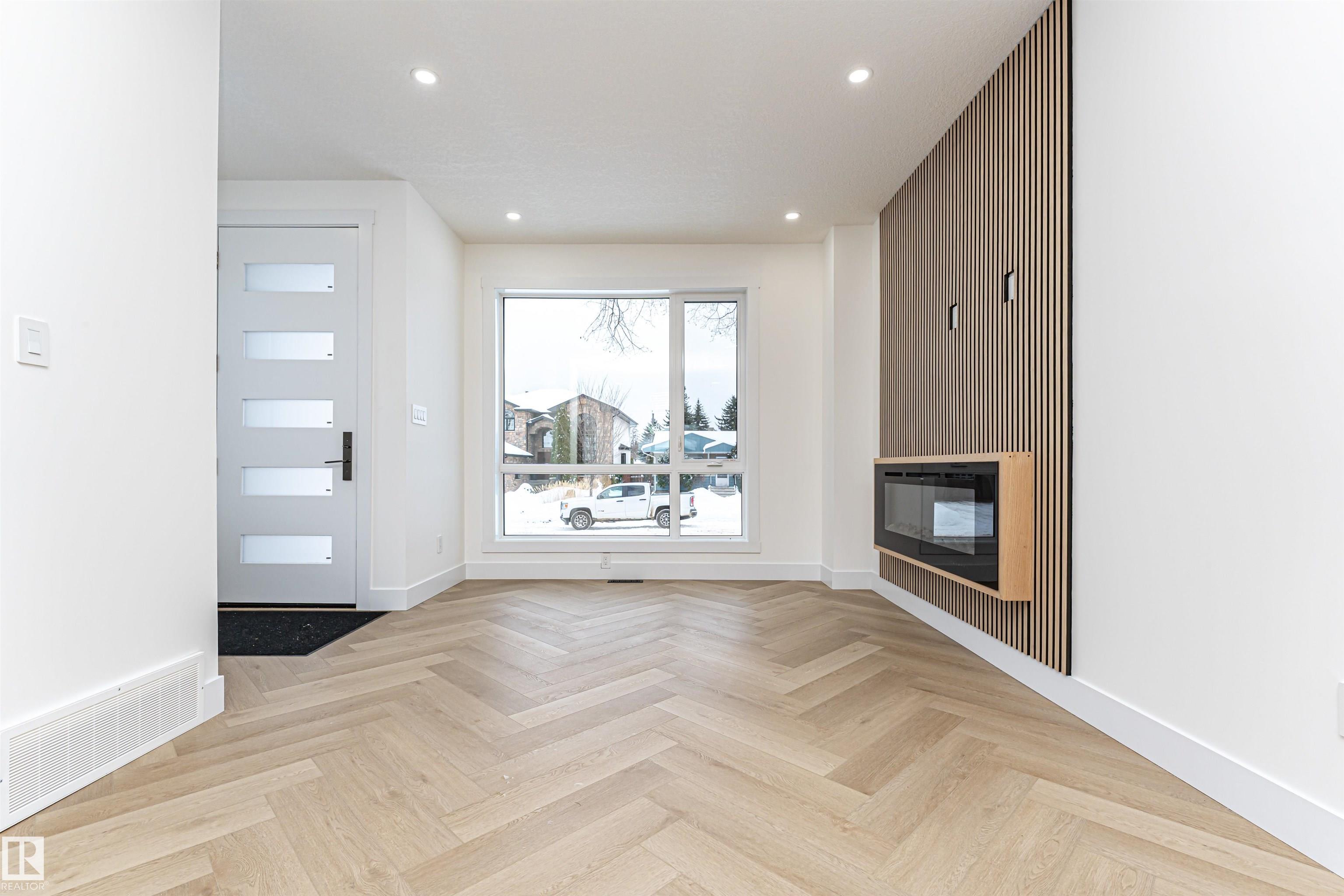 Picture for 9624 86 ST NW