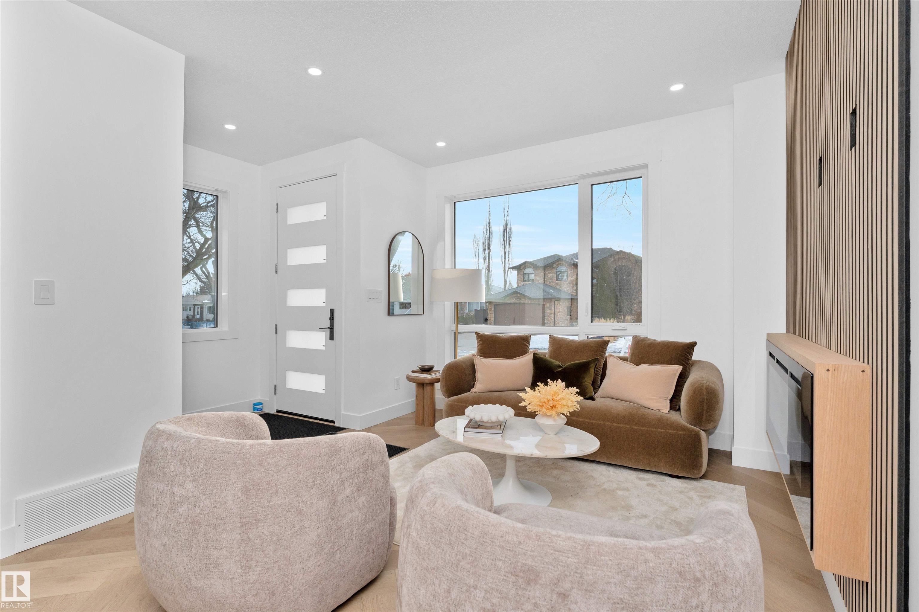 Picture for 9624 86 ST NW