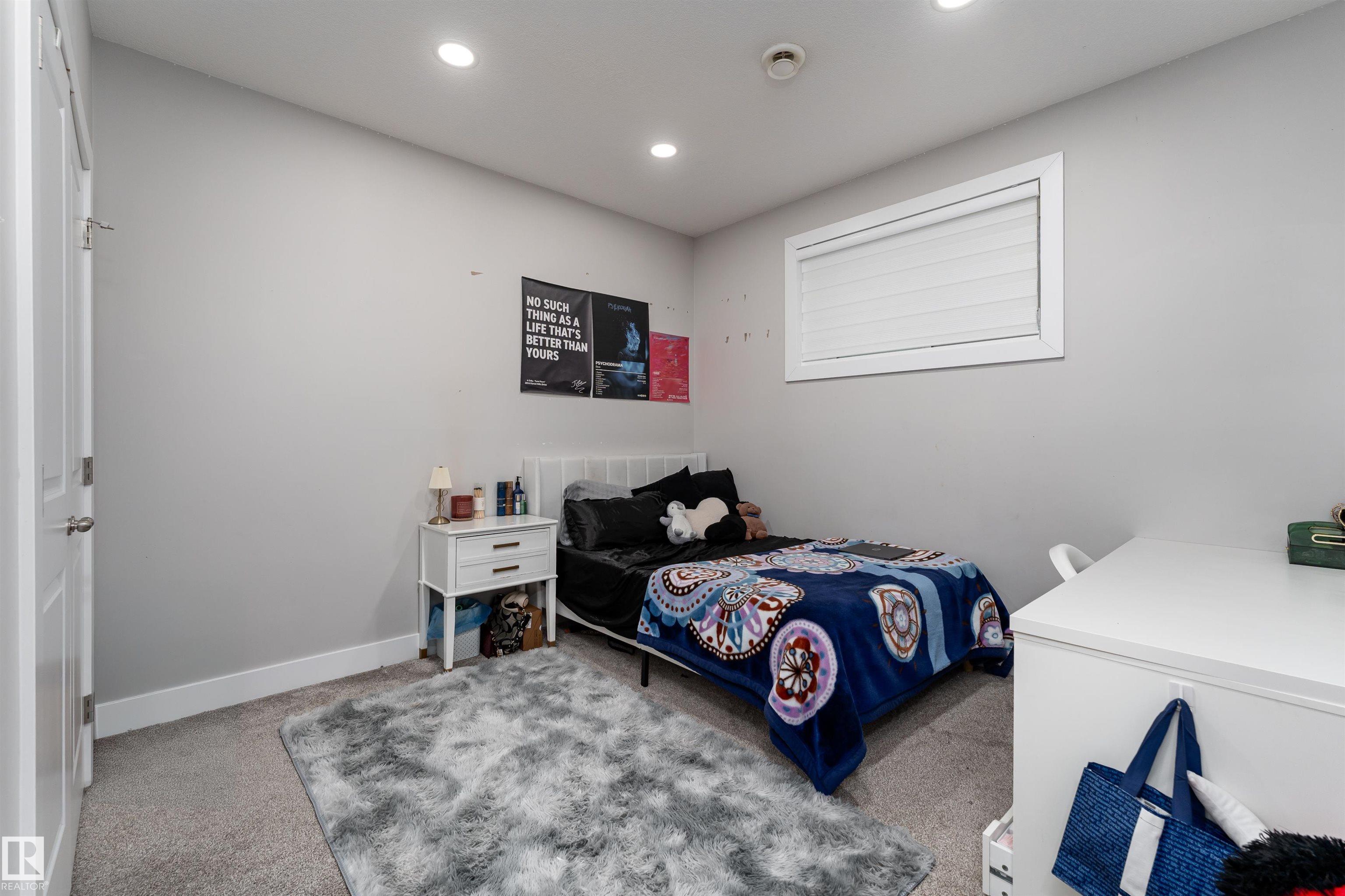 https://zimg.paragon.ice.com/ParagonImages/Property/PM/RAE/225382503/39/0/0/434a78e409bd4bbeb4d1c02ba08b65bd/1/bdad2dbc9b5d1c5bd083e5af31af13df/225382503-a09e7d96-8968-4b7f-8b30-7f8487008f2f.JPG