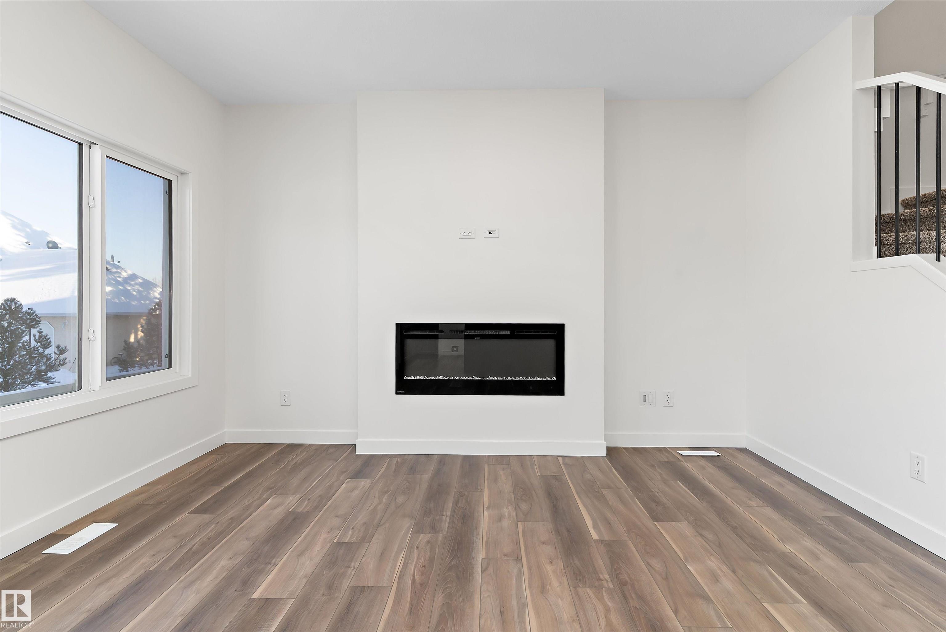 Picture for 20720 43 AV NW