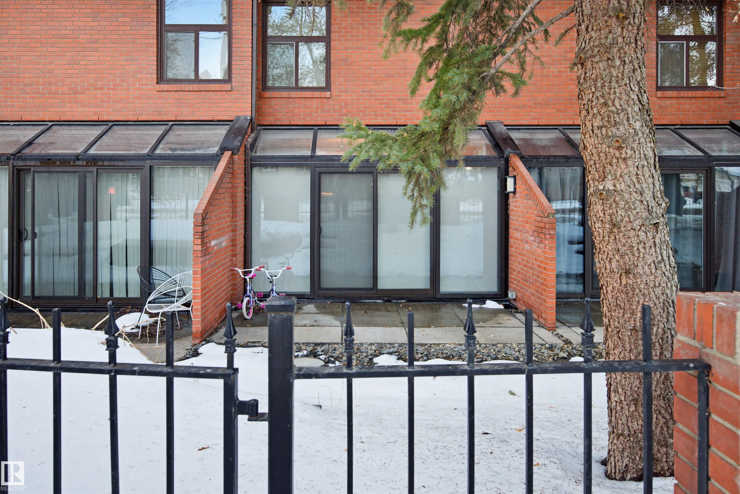 https://zimg.paragon.ice.com/ParagonImages/Property/PM/RAE/225382794/36/0/0/d150a37ec356a6e65e5935a285d2719e/1/a5c310c9642a8ac847d55aa37ba00eba/225382794-53119ac0-f3d6-4e24-8138-2aed083500aa.JPG