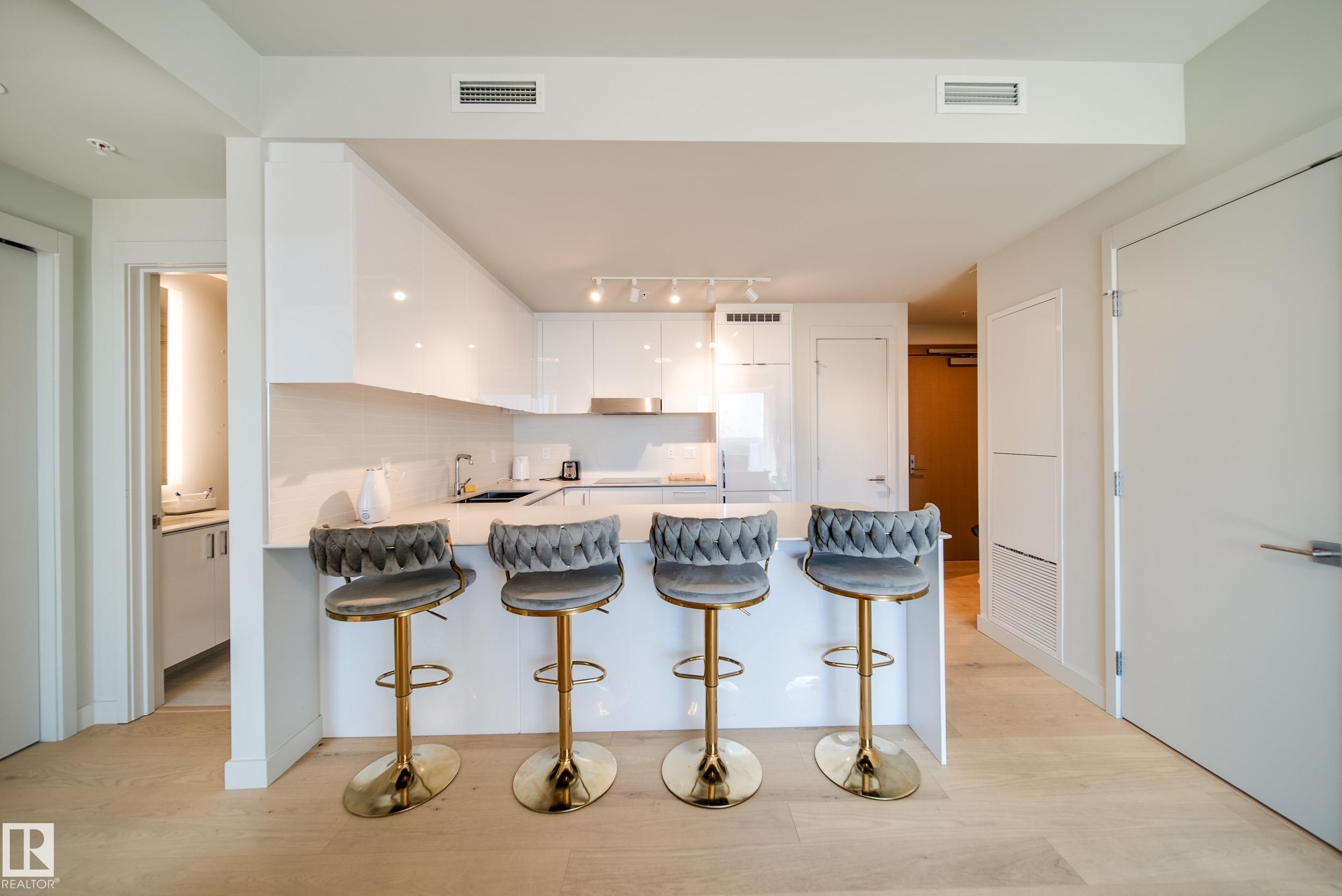 Picture for #3505 10360 102 ST NW